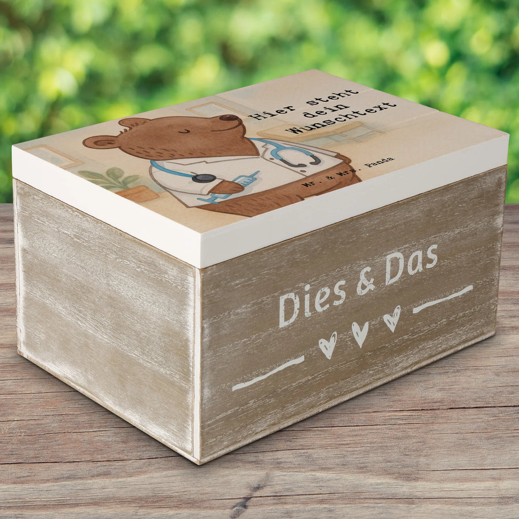 Personalisierte Holzkiste Arzt Leidenschaft Design Aufbewahrungsbox Personalisiert, Aufbewahrungsbox mit Namen, Geschenkbox personalisiert, Schatulle Personalisiert, Erinnerungskiste Personalisiert, Erinnerungsbox mit Namen, Dekokiste mit Namen, Dekokiste Personalisiert, Kiste Personalisiert, mit Namen, Schatulle mit Namen, Erinnerungskiste, Erinnerungsbox Personalisiert, Truhe mit Namen, Truhe Personalisiert, Holzkiste Personalisiert, Kiste mit Namen, GEschenkdose personalisiert, Holzkiste mit Namen, Schatzkiste Personalisiert, Schatzkiste mit Namen, Beruf, Ausbildung, Jubiläum, Abschied, Rente, Kollege, Kollegin, Geschenk, Schenken, Arbeitskollege, Mitarbeiter, Firma, Danke, Dankeschön, Doktor, Mediziner, Arztpraxis, Doktortitel, Arzt, Medizinstudium, Hausarzt