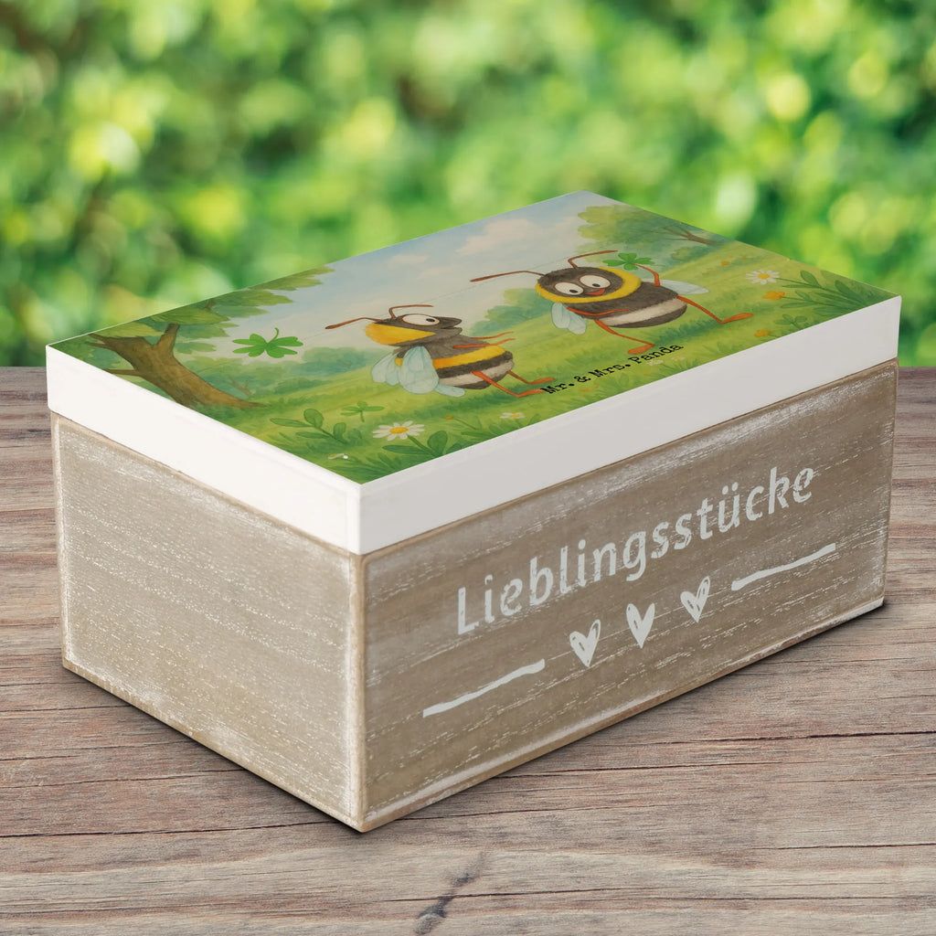 Holzkiste Bienen Paar Design Aufbewahrungsbox, Holzkiste, Geschenkbox, Geschenkdose, Erinnerungsbox, Dekokiste, Schatulle, Kiste, Truhe, Schatzkiste, Erinnerungskiste, XXL, Liebe, Partner, Freund, Freundin, Ehemann, Ehefrau, Heiraten, Verlobung, Heiratsantrag, Liebesgeschenk, Jahrestag, Hocheitstag, Geschenk für Partner, Liebesbeweis, Valentinstag, Geschenk für Frauen, für Männer, verliebte Schildkröten, Schildkröten, Mitbringsel, für Ehemann, Hochzeitstag, Geschenk für Freundin