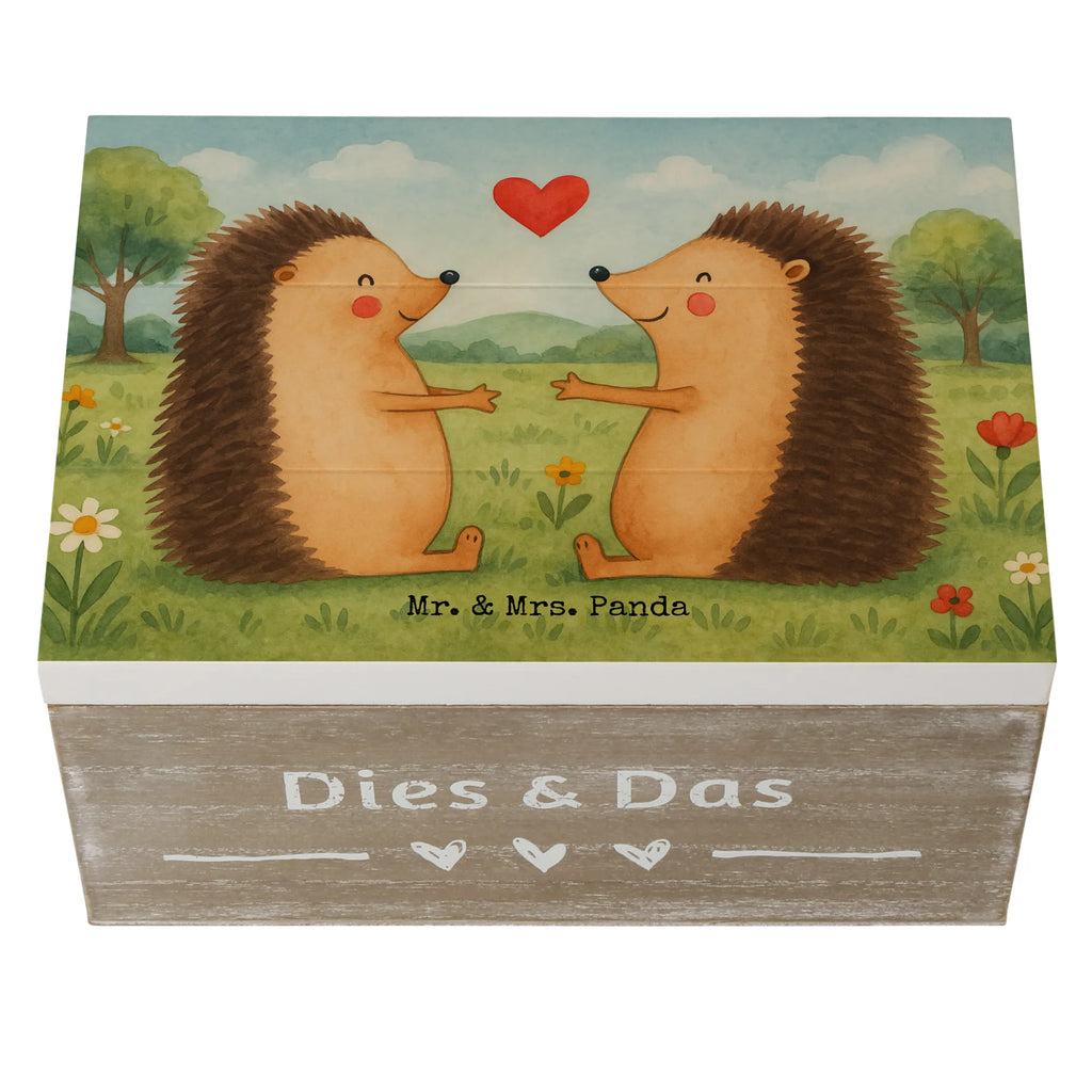 Holzkiste Igel Liebe Design Schatulle, Geschenkbox, Geschenkdose, Holzkiste, Erinnerungskiste, Kiste, Schatzkiste, Aufbewahrungsbox, Truhe, XXL, Dekokiste, Erinnerungsbox, Liebe, Partner, Freund, Freundin, Ehemann, Ehefrau, Heiraten, Verlobung, Heiratsantrag, Liebesgeschenk, Jahrestag, Hocheitstag, Hochzeit, Verheiratet, Hochzeitstag, Verliebt, Igel, Verlobt, Geschenk, Liebesbeweis