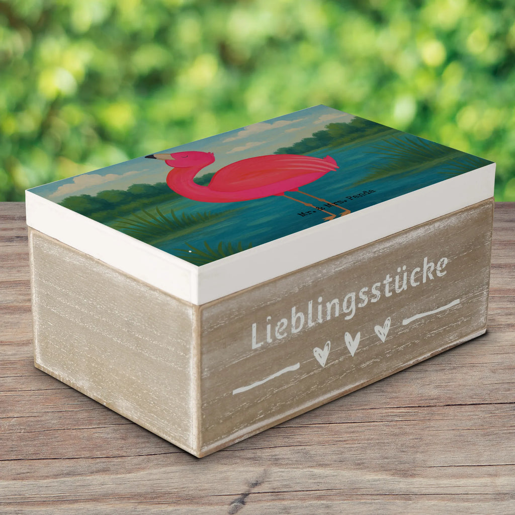 Holzkiste Flamingo Stolz Design Schatulle, Holzkiste, XXL, Geschenkdose, Dekokiste, Erinnerungsbox, Geschenkbox, Truhe, Aufbewahrungsbox, Erinnerungskiste, Schatzkiste, Kiste, Flamingo, Selbstliebe, Selbstakzeptanz, Tochter, Freundin, Schwester, Mama, beste Freundin, Freude, stolz