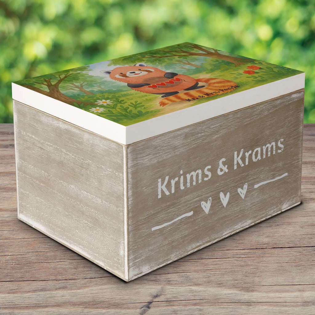 Wooden chest red panda Design XXL, Geschenkbox, Erinnerungsbox, Holzkiste, Kiste, Truhe, Schatzkiste, Dekokiste, Aufbewahrungsbox, Erinnerungskiste, Schatulle, Geschenkdose, Tiermotive, Gute Laune, lustige Sprüche, Tiere, Panda, Liebe, Liebling, Herz, Rot, Lieblingsmensch