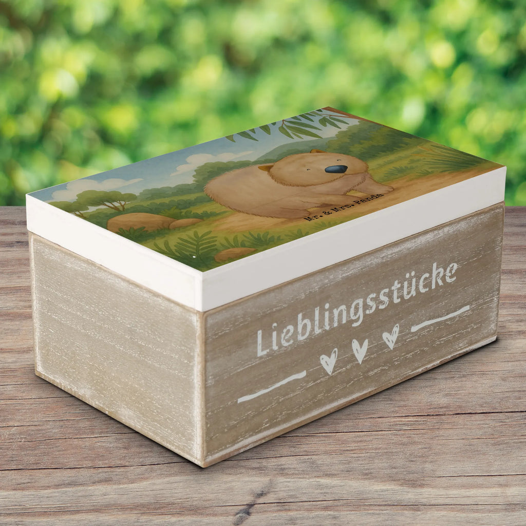 Holzkiste Wombat Design Aufbewahrungsbox, Truhe, Dekokiste, Erinnerungsbox, Erinnerungskiste, Geschenkbox, Kiste, Schatulle, Schatzkiste, Holzkiste, XXL, Geschenkdose, Tiermotive, Gute Laune, lustige Sprüche, Tiere, Australien, Das Leben ist schön, Spruch, Wombat, Motivation