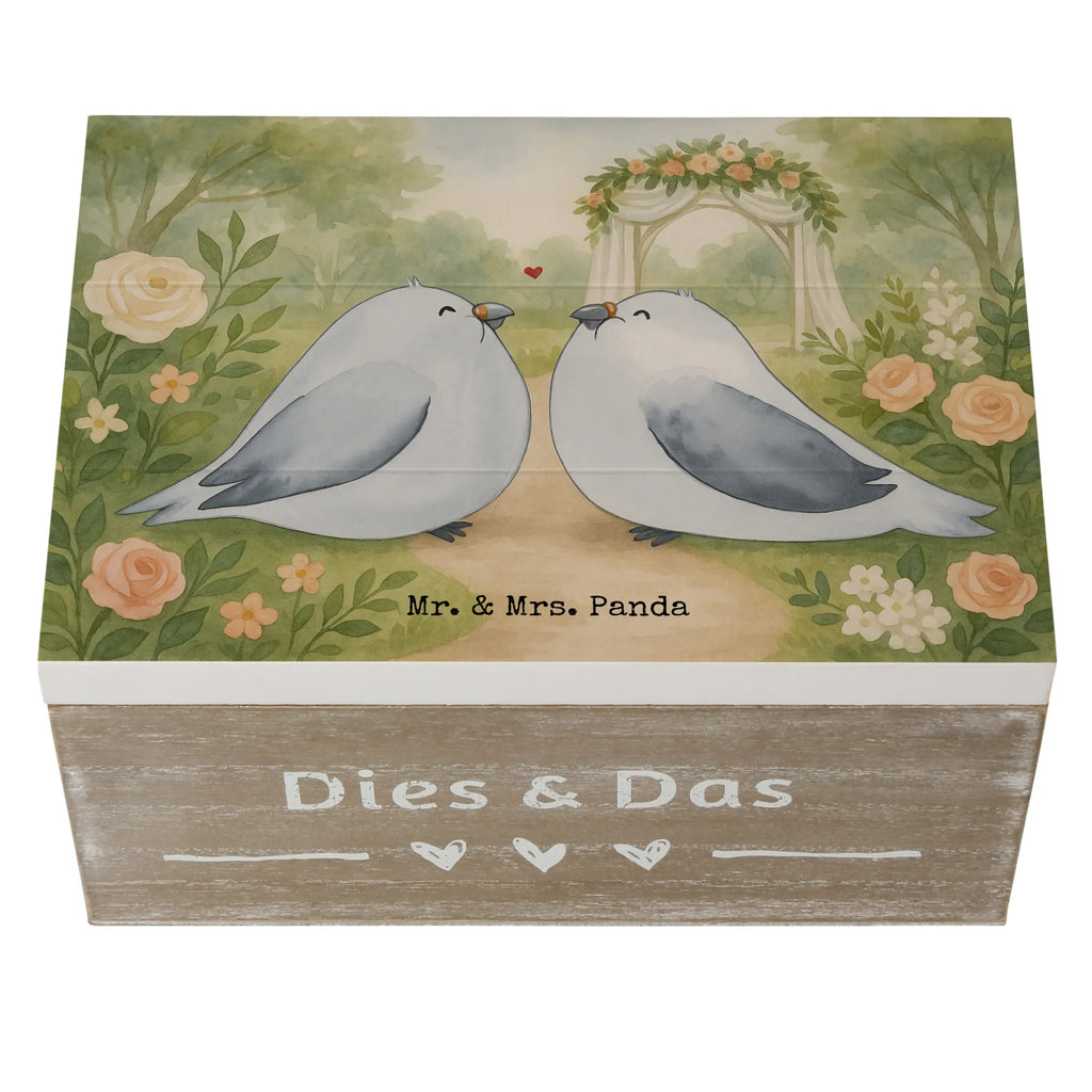 Holzkiste Tauben Liebe Design Truhe, Erinnerungskiste, Schatulle, Holzkiste, Geschenkdose, Dekokiste, Erinnerungsbox, XXL, Aufbewahrungsbox, Schatzkiste, Kiste, Geschenkbox, Hochzeit, Hochzeitsgeschenk, Ehe, Hochzeitsfeier, Trauung, Trauungsgeschenk, Hochzeitskarte, Verlobungsfeier, Verlobungsgeschenk, Hochzeitsgeschenkideen, Hochzeitsgeschenke für Brautpaar, Tauben, Taube, Turteltaube, Liebe, Paar, Freund, Paargeschenk, Turteltauben, Freundin