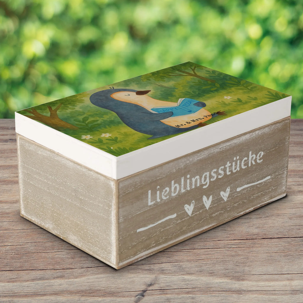 Wooden chest Penguin A book Design Geschenkdose, Erinnerungskiste, XXL, Aufbewahrungsbox, Kiste, Truhe, Geschenkbox, Erinnerungsbox, Holzkiste, Dekokiste, Schatulle, Schatzkiste, Pinguin, Faulenzen, Freizeit, Urlaub, Pinguine, Lesen, Nichtstun, Ferien, Bücherwurm, Buch
