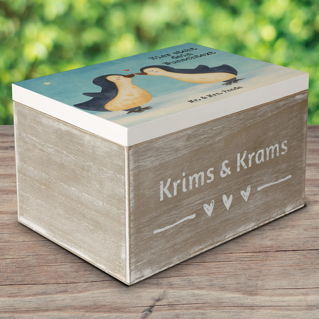 Personalizowane drewniane pudełko Pingwin Miłość Design Erinnerungskiste Personalisiert, Holzkiste Personalisiert, Aufbewahrungsbox Personalisiert, Schatzkiste Personalisiert, Truhe mit Namen, Dekokiste mit Namen, Erinnerungskiste, Dekokiste Personalisiert, Aufbewahrungsbox mit Namen, Schatzkiste mit Namen, Holzkiste mit Namen, Erinnerungsbox Personalisiert, Geschenkbox personalisiert, mit Namen, Schatulle Personalisiert, Kiste mit Namen, Kiste Personalisiert, Schatulle mit Namen, Erinnerungsbox mit Namen, Truhe Personalisiert, GEschenkdose personalisiert, Liebe, Partner, Freund, Freundin, Ehemann, Ehefrau, Heiraten, Verlobung, Heiratsantrag, Liebesgeschenk, Jahrestag, Hocheitstag, Geschenkidee, Love, Hochzeitstag, Paar, Gastgeschenk, Liebesspruch, Pinguin Paar, Geschenk Freund, Geschenk Hochzeitstag, Pinguinpaar, Pinguin, Verlobter, Pärchen. Liebespaar, Liebesbeweis, Verlobte, Pinguine, Pinguin Liebe, Geschenk Freundin, Hochzeit