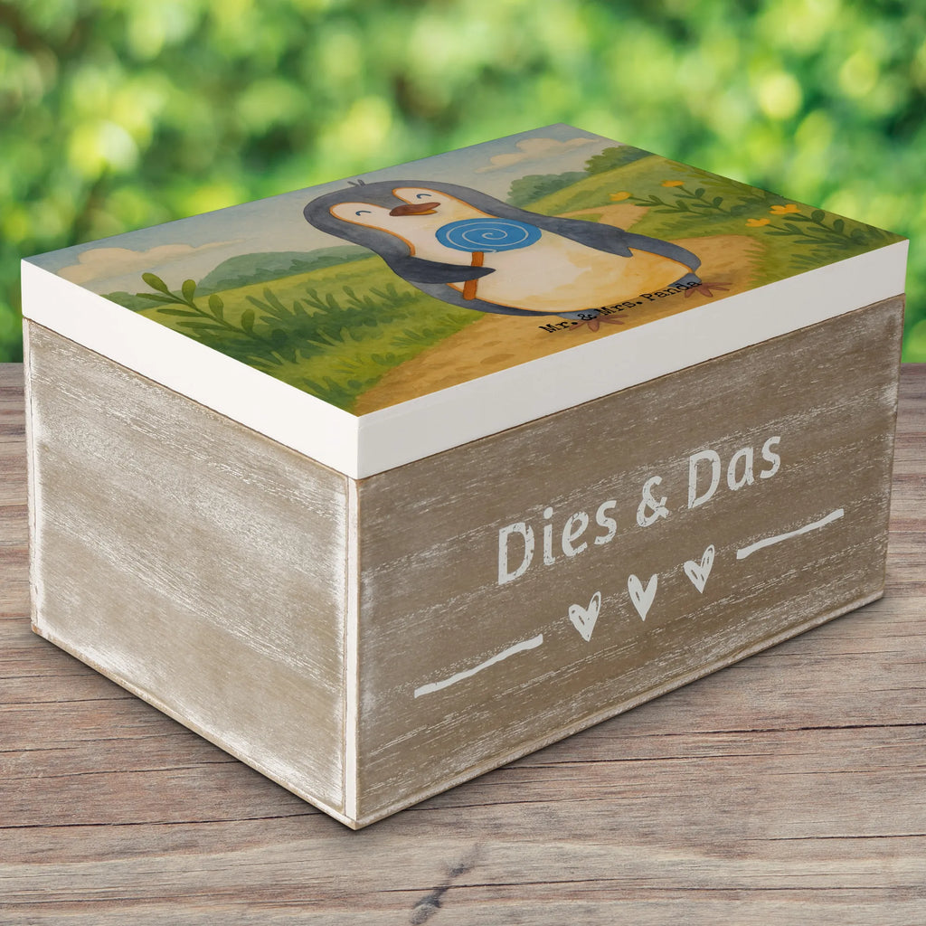 Holzkiste Pinguin Lolli Design Schatzkiste, Geschenkdose, Erinnerungskiste, Aufbewahrungsbox, Truhe, XXL, Schatulle, Geschenkbox, Kiste, Dekokiste, Erinnerungsbox, Holzkiste, Pinguin, Lolli, Rabauke, Gauner, Spruch, Süßigkeiten, Ganove, Pinguine, Rebell, Blödsinn
