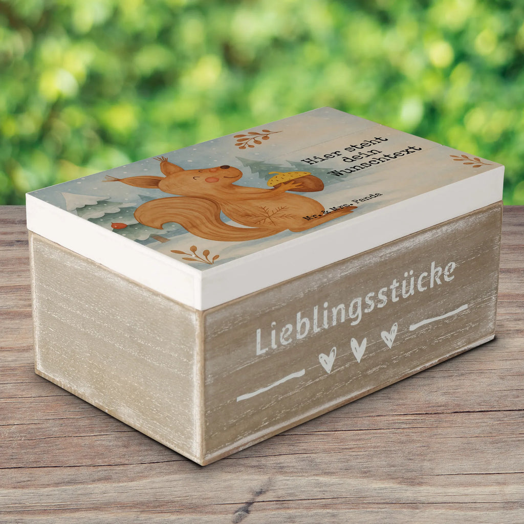 Personalizowane drewniane pudełko wiewiórka Boże Narodzenie Design Erinnerungskiste, Truhe Personalisiert, mit Namen, Schatzkiste mit Namen, Schatulle Personalisiert, Kiste Personalisiert, Schatulle mit Namen, GEschenkdose personalisiert, Kiste mit Namen, Erinnerungsbox mit Namen, Aufbewahrungsbox Personalisiert, Aufbewahrungsbox mit Namen, Holzkiste mit Namen, Geschenkbox personalisiert, Erinnerungskiste Personalisiert, Schatzkiste Personalisiert, Dekokiste Personalisiert, Erinnerungsbox Personalisiert, Dekokiste mit Namen, Truhe mit Namen, Holzkiste Personalisiert, Winter, Weihnachten, Weihnachtsdeko, Nikolaus, Advent, Heiligabend, Wintermotiv, Frohe Weihnachten, Neujahr, Weihnachtsgruß, Vogel, Weihnachtsmotiv, Guten Rutsch, Frohes neues Jahr