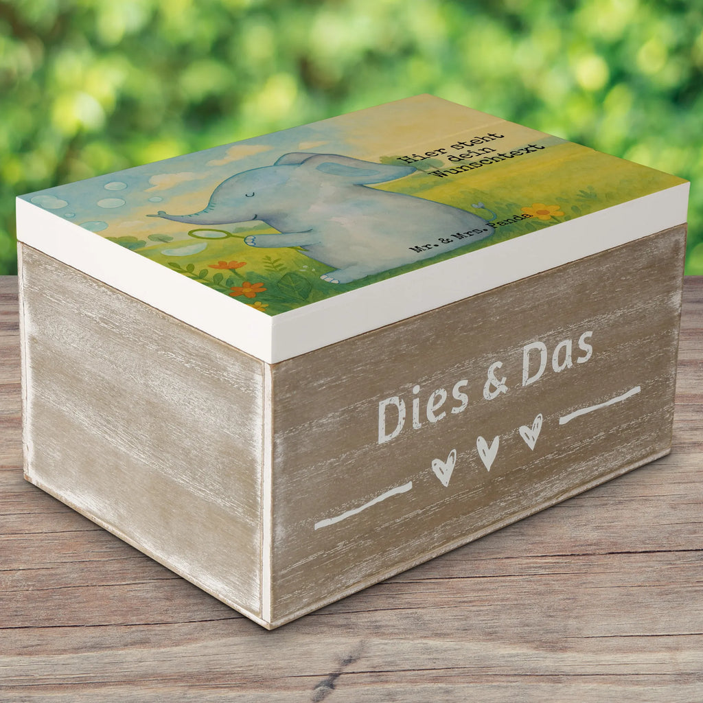 Personalisierte Holzkiste Elefant Seifenblasen Design Dekokiste Personalisiert, Dekokiste mit Namen, Holzkiste mit Namen, Erinnerungsbox Personalisiert, Kiste Personalisiert, Schatzkiste Personalisiert, Schatulle mit Namen, Truhe mit Namen, Aufbewahrungsbox mit Namen, Erinnerungskiste, Schatulle Personalisiert, Holzkiste Personalisiert, GEschenkdose personalisiert, Kiste mit Namen, Erinnerungsbox mit Namen, mit Namen, Schatzkiste mit Namen, Truhe Personalisiert, Aufbewahrungsbox Personalisiert, Erinnerungskiste Personalisiert, Geschenkbox personalisiert, Tiermotive, Gute Laune, lustige Sprüche, Tiere, Rüsseltier, Seifenblasen, Heimat, Elefanten, Dickhäuter, Elefant, Liebe, Liebesbeweis, Gefühl. Daheim, Liebesspruch