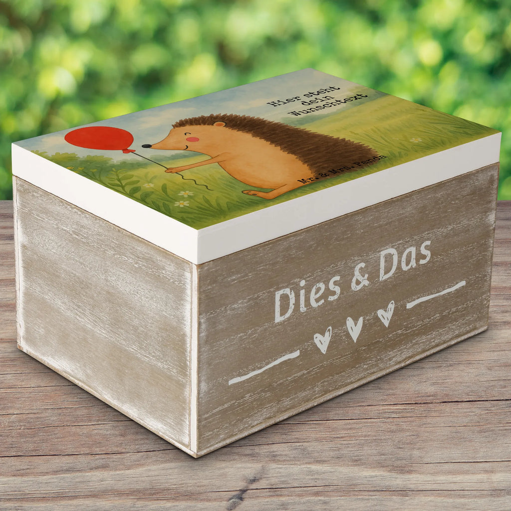 Personalisierte Holzkiste Igel Luftballon Design Geschenkbox personalisiert, Dekokiste mit Namen, Truhe mit Namen, Erinnerungsbox mit Namen, Erinnerungskiste, Schatulle mit Namen, Aufbewahrungsbox Personalisiert, Kiste Personalisiert, Dekokiste Personalisiert, GEschenkdose personalisiert, Truhe Personalisiert, Erinnerungsbox Personalisiert, Holzkiste Personalisiert, Schatzkiste mit Namen, Schatulle Personalisiert, Erinnerungskiste Personalisiert, Holzkiste mit Namen, mit Namen, Kiste mit Namen, Schatzkiste Personalisiert, Aufbewahrungsbox mit Namen, Tiermotive, Gute Laune, lustige Sprüche, Tiere, Ballon, Herzlichen Glückwunsch, Geburtstagskind, Geburtstag, Igel, Happy Birthday, Glückwunsch