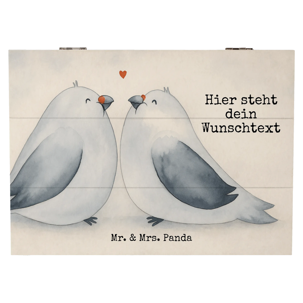 Personalisierte Holzkiste Tauben Liebe Design Geschenkbox personalisiert, Schatulle Personalisiert, Dekokiste Personalisiert, GEschenkdose personalisiert, Aufbewahrungsbox Personalisiert, Aufbewahrungsbox mit Namen, Schatzkiste mit Namen, Erinnerungsbox mit Namen, Erinnerungskiste, Truhe mit Namen, Holzkiste Personalisiert, Kiste Personalisiert, Erinnerungsbox Personalisiert, Erinnerungskiste Personalisiert, Schatzkiste Personalisiert, Truhe Personalisiert, mit Namen, Holzkiste mit Namen, Kiste mit Namen, Schatulle mit Namen, Dekokiste mit Namen, Hochzeit, Hochzeitsgeschenk, Ehe, Hochzeitsfeier, Trauung, Trauungsgeschenk, Hochzeitskarte, Verlobungsfeier, Verlobungsgeschenk, Hochzeitsgeschenkideen, Hochzeitsgeschenke für Brautpaar, Liebe, Turteltauben, Paargeschenk, Paar, Freundin, Freund, Turteltaube, Taube, Tauben