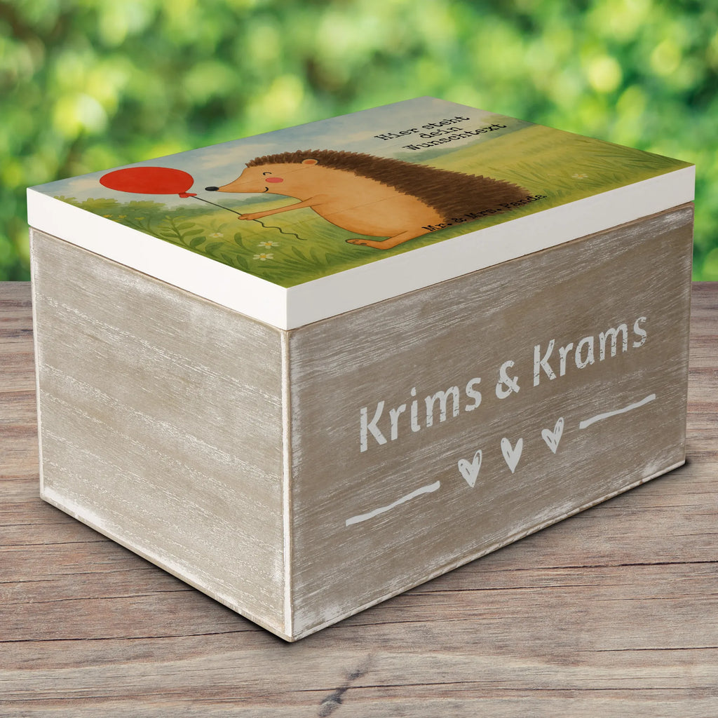 Personalisierte Holzkiste Igel Luftballon Design Geschenkbox personalisiert, Dekokiste mit Namen, Truhe mit Namen, Erinnerungsbox mit Namen, Erinnerungskiste, Schatulle mit Namen, Aufbewahrungsbox Personalisiert, Kiste Personalisiert, Dekokiste Personalisiert, GEschenkdose personalisiert, Truhe Personalisiert, Erinnerungsbox Personalisiert, Holzkiste Personalisiert, Schatzkiste mit Namen, Schatulle Personalisiert, Erinnerungskiste Personalisiert, Holzkiste mit Namen, mit Namen, Kiste mit Namen, Schatzkiste Personalisiert, Aufbewahrungsbox mit Namen, Tiermotive, Gute Laune, lustige Sprüche, Tiere, Ballon, Herzlichen Glückwunsch, Geburtstagskind, Geburtstag, Igel, Happy Birthday, Glückwunsch
