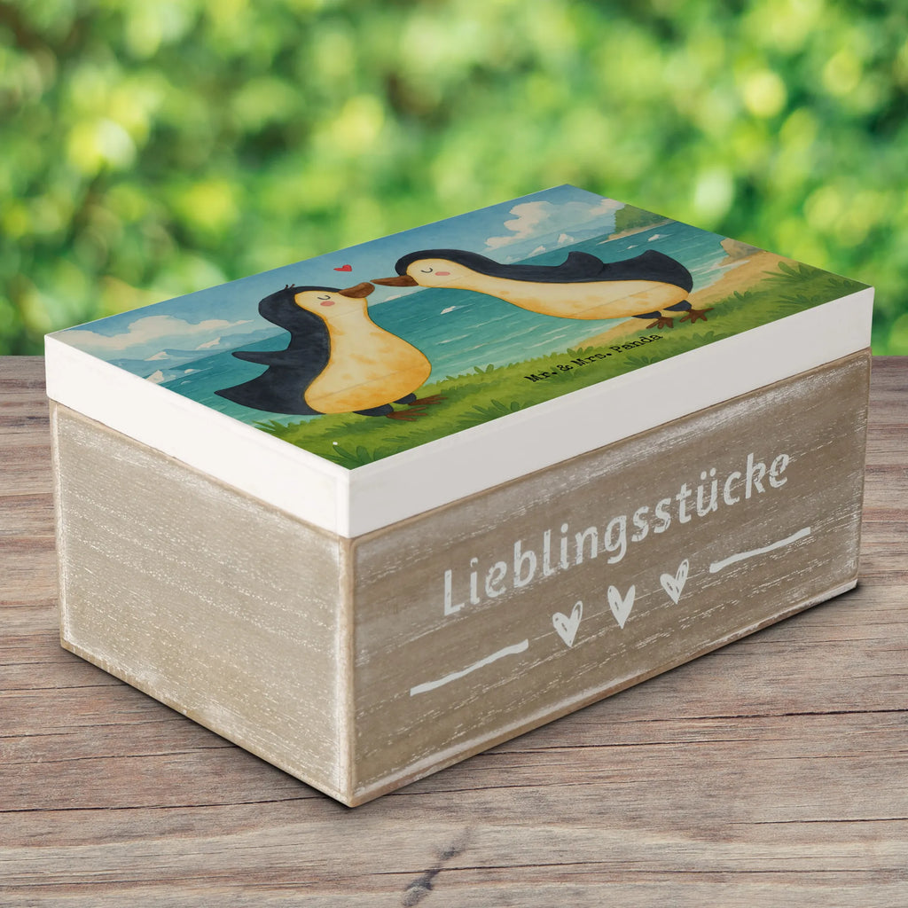 Holzkiste Pinguine Kuss Design Erinnerungskiste, Aufbewahrungsbox, Erinnerungsbox, Geschenkbox, Schatzkiste, Dekokiste, Kiste, Schatulle, Geschenkdose, Truhe, XXL, Holzkiste, Liebe, Partner, Freund, Freundin, Ehemann, Ehefrau, Heiraten, Verlobung, Heiratsantrag, Liebesgeschenk, Jahrestag, Hocheitstag, Geschenk für Partner, Liebesbeweis, Geschenk für Freundin, für Männer, Geschenk für Frauen, Hochzeitstag, für Ehemann, Mitbringsel, Valentinstag