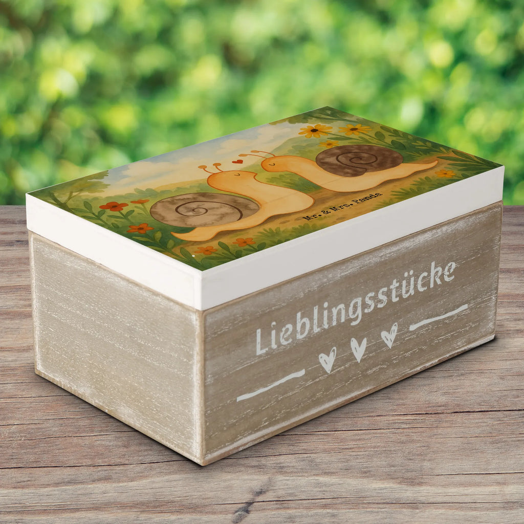 Holzkiste Schnecken Liebe Design Schatzkiste, Erinnerungsbox, Holzkiste, Geschenkbox, Erinnerungskiste, Schatulle, Dekokiste, Kiste, Aufbewahrungsbox, Geschenkdose, Truhe, XXL, Liebe, Partner, Freund, Freundin, Ehemann, Ehefrau, Heiraten, Verlobung, Heiratsantrag, Liebesgeschenk, Jahrestag, Hocheitstag