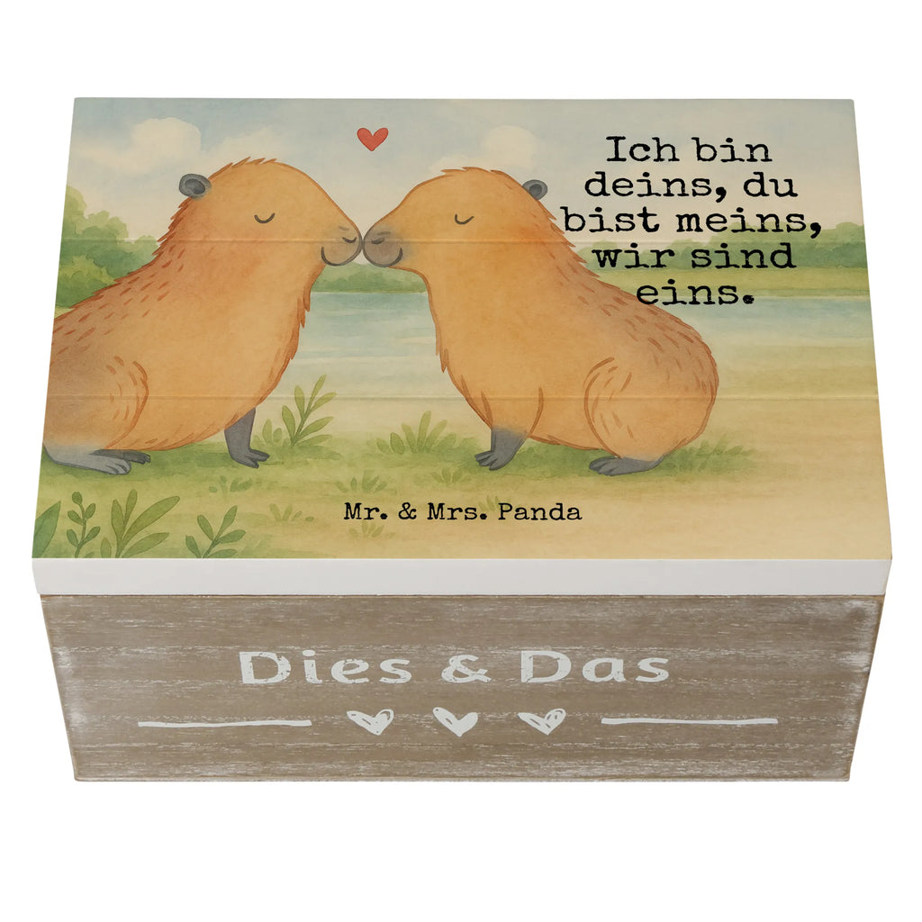 Holzkiste Capybara Liebe Design Erinnerungsbox, Truhe, Schatulle, Schatzkiste, Geschenkbox, Aufbewahrungsbox, Geschenkdose, Holzkiste, Dekokiste, Erinnerungskiste, XXL, Kiste, Tiermotive, Gute Laune, lustige Sprüche, Tiere, Ich bin deins, Kuschel Capybaras, Verschmolzen, Valentinstag, Geschenkidee, Beziehung, Tierliebe, Ehejubiläum, Jahrestag, Liebe, Paar, Romantisches Geschenk, Du bist meins, Herzlich, Liebesbeweis, Capybara, Liebesspruch, Partnertiere, Handgezeichnet, verliebt