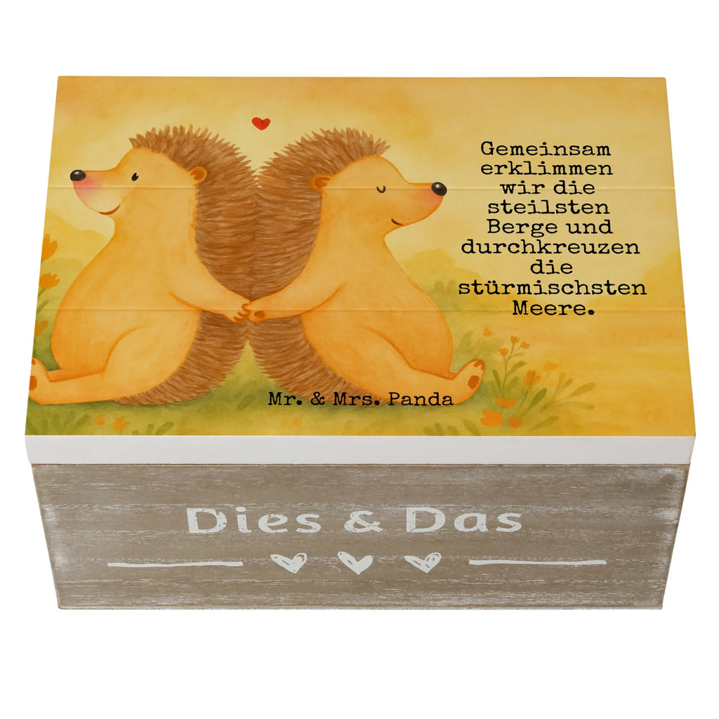 Holzkiste Igel händchenhaltend Design Schatzkiste, Geschenkdose, Geschenkbox, Schatulle, Aufbewahrungsbox, Dekokiste, XXL, Truhe, Kiste, Erinnerungskiste, Holzkiste, Erinnerungsbox, Liebe, Partner, Freund, Freundin, Ehemann, Ehefrau, Heiraten, Verlobung, Heiratsantrag, Liebesgeschenk, Jahrestag, Hocheitstag, Love, Liebesbeweis, Igel, Lieblingsmensch, Gemeinsamkeit, Liebesbotschaft, Hand in Hand, große Liebe, Geschenk für zwei, Hochzeit, Igelliebe
