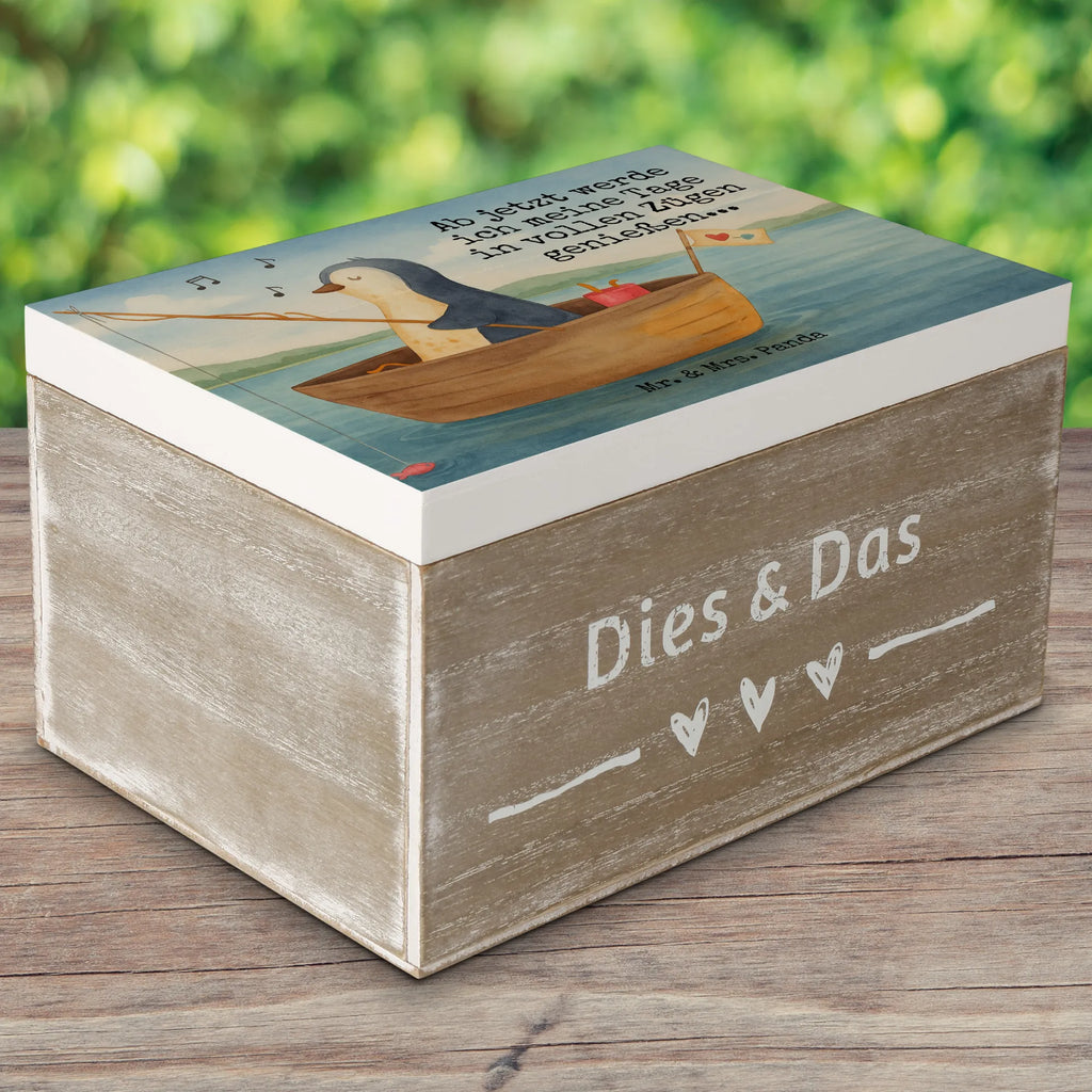 Holzkiste Pinguin Angelboot Design Geschenkbox, Geschenkdose, Dekokiste, Truhe, Erinnerungskiste, Holzkiste, Erinnerungsbox, Kiste, Aufbewahrungsbox, Schatzkiste, XXL, Schatulle, Pinguin, Trennung, Neustart, Pinguine, genießen, Geschenkidee Liebeskummer, Angelboot, Lebenslust, Neuanfang, Motivation, Angeln, Scheidung, Boot, Leben