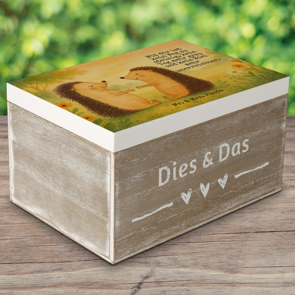 Holzkiste Igel Liebe Design Schatulle, Geschenkbox, Geschenkdose, Holzkiste, Erinnerungskiste, Kiste, Schatzkiste, Aufbewahrungsbox, Truhe, XXL, Dekokiste, Erinnerungsbox, Liebe, Partner, Freund, Freundin, Ehemann, Ehefrau, Heiraten, Verlobung, Heiratsantrag, Liebesgeschenk, Jahrestag, Hocheitstag, Hochzeit, Verheiratet, Hochzeitstag, Verliebt, Igel, Verlobt, Geschenk, Liebesbeweis