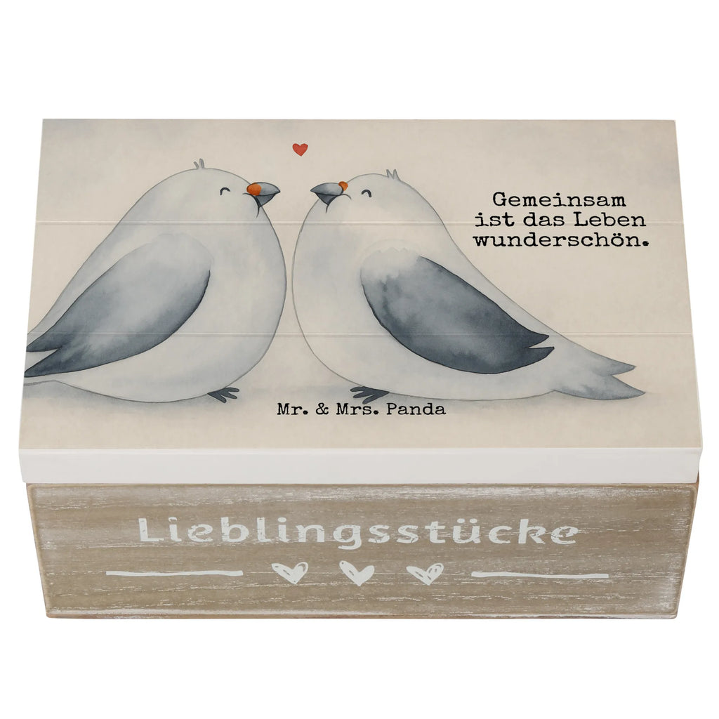 Holzkiste Tauben Liebe Design Truhe, Erinnerungskiste, Schatulle, Holzkiste, Geschenkdose, Dekokiste, Erinnerungsbox, XXL, Aufbewahrungsbox, Schatzkiste, Kiste, Geschenkbox, Hochzeit, Hochzeitsgeschenk, Ehe, Hochzeitsfeier, Trauung, Trauungsgeschenk, Hochzeitskarte, Verlobungsfeier, Verlobungsgeschenk, Hochzeitsgeschenkideen, Hochzeitsgeschenke für Brautpaar, Tauben, Taube, Turteltaube, Liebe, Paar, Freund, Paargeschenk, Turteltauben, Freundin
