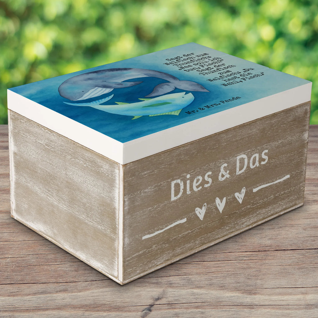 Skrzynia drewniana wieloryb tuńczyk Design Erinnerungskiste, Geschenkdose, Holzkiste, Dekokiste, Geschenkbox, Schatzkiste, Kiste, Schatulle, Truhe, Erinnerungsbox, Aufbewahrungsbox, XXL, Tiermotive, Gute Laune, lustige Sprüche, Tiere, Witz, Flachwitz Geschenk, Wahl, Wal, Flachwitz, Tunfisch, Spruch lustig, Spruch des Tages, Wortwitz lustig