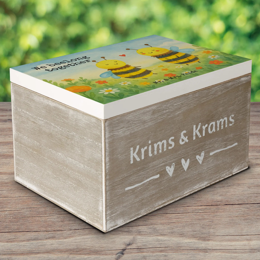 Holzkiste Biene Verliebt Design Holzkiste, Kiste, Schatzkiste, Truhe, Schatulle, XXL, Erinnerungsbox, Erinnerungskiste, Dekokiste, Aufbewahrungsbox, Geschenkbox, Geschenkdose, Biene, Wespe, Hummel
