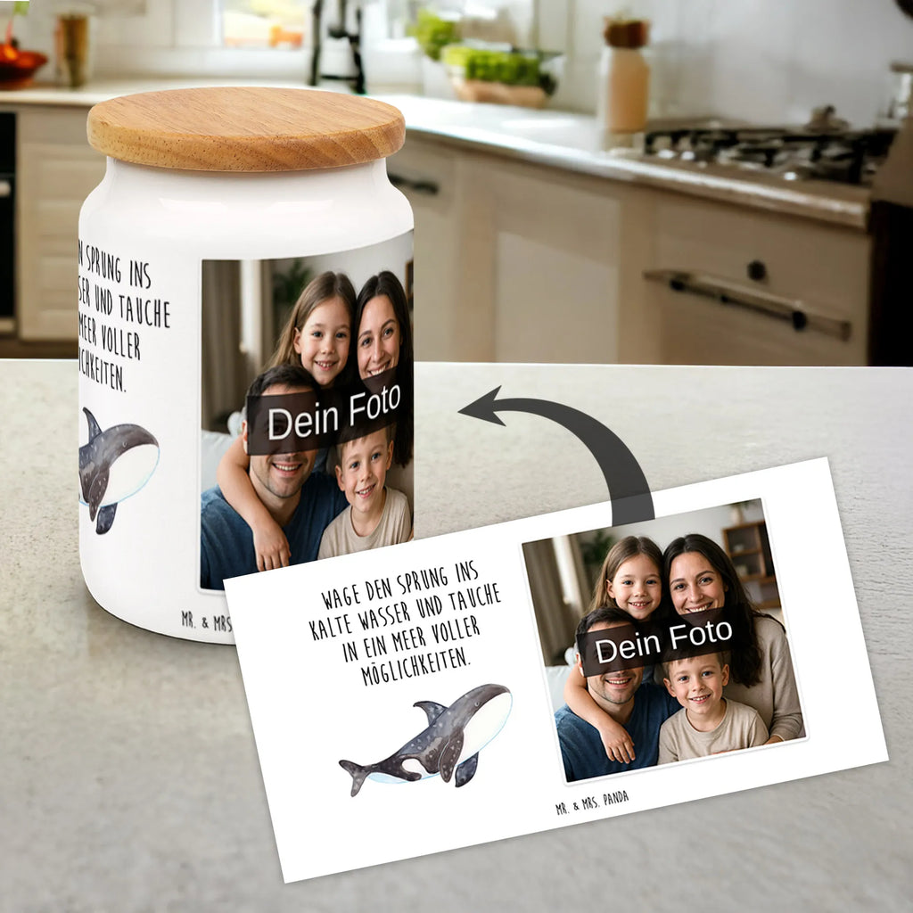 Personalisierte Foto Vorratsdose Orca Vorratsdose Mit Wunschfoto, Personalisierte Vorratsdose Mit Bild, Vorratsdose Mit Bild Und Namen, Vorratsdose Mit Foto, Vorratsbehälter Mit Foto, Vorratsdose Selbst Gestalten Mit Foto, Foto Vorratsdose, Werbeschenk mit Logo, Individuelle Vorratsdose Mit Bild, Vorratsdose Mit Bild, Vorratsdose Mit Familienfoto, Vorratsglas Mit Foto, Vorratsdose Mit Eigenem Motiv, Vorratsdose Mit Fotodruck, Vorratsdose Mit Foto Und Text, Vorratsdose Mit Eigenem Foto, Vorratsdose Bedrucken Lassen, Frischhaltedose Mit Eigenem Foto, Aufbewahrungsdose Mit Foto, Vorratsdose Als Geschenk Mit Foto, Vorratsdose Mit Haustierfoto, Vorratsdose Mit Kinderfoto, Aufbewahrungsdose Mit Bild, Küchenbox Mit Bild, Vorratsdose Personalisiert Mit Foto, Werbeschenk mit Bild, Meerestiere, Meer, Urlaub, Selbstliebe, Orca, Neustart, Wal, Killerwal, Arbeit, Möglichkeiten, Büro, Motivation, Orcas, Startup