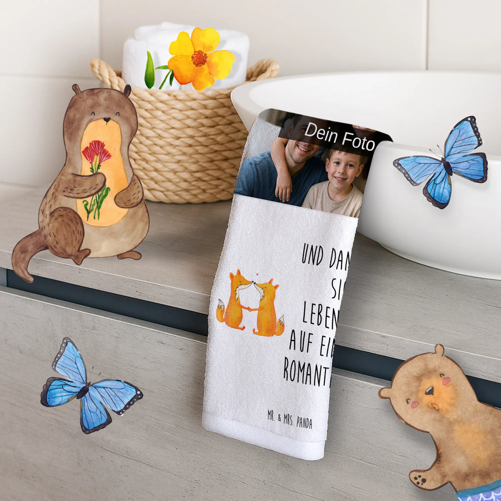 Personalisiertes Foto Gästehandtuch Füchse Liebe Gästehandtuch Grau Mit Bild, Gästehandtuch Bad Mit Foto, Handtuch Gästezimmer Mit Foto, Gästehandtuch Set Mit Foto, Gästehandtuch Beige Mit Foto, Gästehandtuch Weiß Mit Foto, Handtuch Klein Mit Bild, Gästehandtuch Bunt Mit Foto, Gästehandtuch Saugfähig Mit Foto, Gästehandtuch Baumwolle Mit Foto, Handtuch Für Gäste-WC Mit Foto, Gästehandtuch Bio Baumwolle Mit Bild, Gästehandtuch Für Hotels Mit Foto, Gästehandtuch Mit Muster Und Foto, Gästehandtuch Mit Foto, Gästehandtuch Modern Mit Foto, Handtuch Für Gäste Mit Foto, Gästehandtuch Nachhaltig Mit Bild, Gästehandtuch Schwarz Mit Foto, Gästehandtuch Strapazierfähig Mit Foto, Waschhandtuch Mit Foto, Gästehandtuch Schnell Trocknend Mit Bild, Gästehandtuch Klassisch Mit Bild, Gäste-Tuch Mit Eigenem Foto, Gästehandtuch Weich Mit Bild, Gästehandtuch 30x50 Mit Bild, Gästehandtuch Ökologisch Mit Foto, Handtuch Für Toilette Mit Bild, Handtuch Gästeformat Mit Foto, Gästehandtuch Mit Bordüre Und Bild, Kleines Handtuch Mit Foto, Gästehandtücher Mit Bild, Personalisiertes Gästehandtuch Mit Foto, Gästehandtuch Hochwertig Mit Foto, Gästehandtuch Badezimmer Mit Bild, Gästehandtuch Waschbar Mit Bild, Gästehandtuch Pflegeleicht Mit Foto, Fuchs, Verlobte, Paar, Ehemann, Liebe, Ehefrau, Fox, Liebesbeweis, Füchse, Ehe, Partner, Liebespaar, Freundin, Freund
