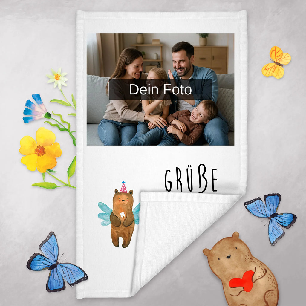 Personalisiertes Foto Gästehandtuch Bär Zahnfee Gästehandtuch Weiß Mit Foto, Gästehandtücher Mit Bild, Gästehandtuch Waschbar Mit Bild, Gästehandtuch Baumwolle Mit Foto, Kleines Handtuch Mit Foto, Handtuch Für Gäste Mit Foto, Handtuch Gästezimmer Mit Foto, Handtuch Gästeformat Mit Foto, Gästehandtuch Hochwertig Mit Foto, Handtuch Für Toilette Mit Bild, Gästehandtuch Schwarz Mit Foto, Handtuch Klein Mit Bild, Gästehandtuch Bunt Mit Foto, Gästehandtuch Weich Mit Bild, Gästehandtuch Für Hotels Mit Foto, Gäste-Tuch Mit Eigenem Foto, Gästehandtuch Beige Mit Foto, Gästehandtuch Modern Mit Foto, Personalisiertes Gästehandtuch Mit Foto, Gästehandtuch Set Mit Foto, Gästehandtuch Bad Mit Foto, Gästehandtuch Mit Bordüre Und Bild, Gästehandtuch Grau Mit Bild, Gästehandtuch Mit Foto, Gästehandtuch Badezimmer Mit Bild, Gästehandtuch Nachhaltig Mit Bild, Gästehandtuch Klassisch Mit Bild, Gästehandtuch Ökologisch Mit Foto, Gästehandtuch 30x50 Mit Bild, Gästehandtuch Saugfähig Mit Foto, Gästehandtuch Schnell Trocknend Mit Bild, Gästehandtuch Mit Muster Und Foto, Gästehandtuch Strapazierfähig Mit Foto, Handtuch Für Gäste-WC Mit Foto, Waschhandtuch Mit Foto, Gästehandtuch Pflegeleicht Mit Foto, Gästehandtuch Bio Baumwolle Mit Bild, Bär, Teddy, Teddybär, Milchzahn, Zahnfee, Erster Zahn, Fee