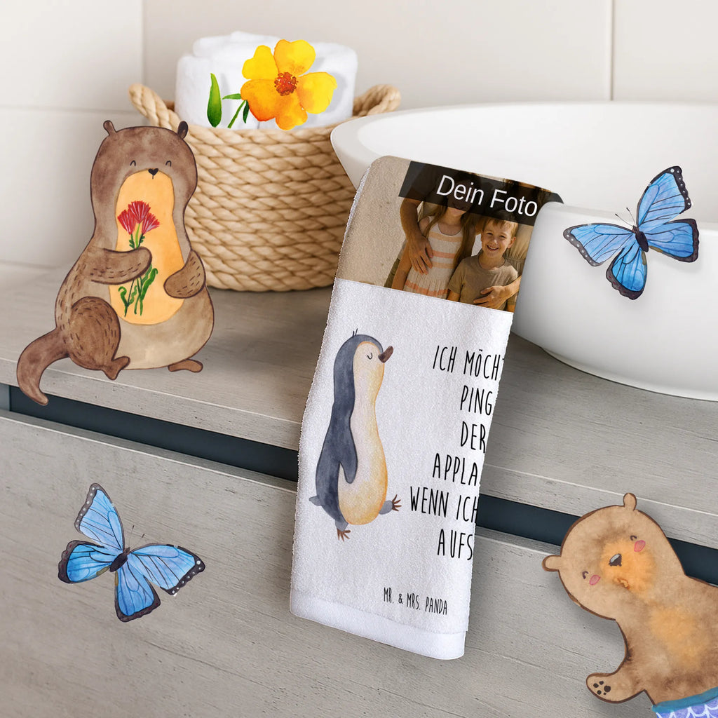 Personalisiertes Foto Gästehandtuch Pinguin marschieren Handtuch Gästeformat Mit Foto, Handtuch Gästezimmer Mit Foto, Gästehandtuch Modern Mit Foto, Gästehandtuch Waschbar Mit Bild, Gästehandtücher Mit Bild, Gästehandtuch Bunt Mit Foto, Gästehandtuch Schwarz Mit Foto, Gästehandtuch Beige Mit Foto, Gästehandtuch Hochwertig Mit Foto, Gästehandtuch Badezimmer Mit Bild, Handtuch Klein Mit Bild, Gästehandtuch Für Hotels Mit Foto, Gästehandtuch Weich Mit Bild, Gästehandtuch Bad Mit Foto, Waschhandtuch Mit Foto, Gästehandtuch Nachhaltig Mit Bild, Gästehandtuch Weiß Mit Foto, Gästehandtuch Ökologisch Mit Foto, Gästehandtuch 30x50 Mit Bild, Handtuch Für Toilette Mit Bild, Gästehandtuch Mit Bordüre Und Bild, Handtuch Für Gäste-WC Mit Foto, Gästehandtuch Set Mit Foto, Personalisiertes Gästehandtuch Mit Foto, Gästehandtuch Klassisch Mit Bild, Gästehandtuch Strapazierfähig Mit Foto, Kleines Handtuch Mit Foto, Gästehandtuch Baumwolle Mit Foto, Gästehandtuch Schnell Trocknend Mit Bild, Gäste-Tuch Mit Eigenem Foto, Gästehandtuch Grau Mit Bild, Gästehandtuch Bio Baumwolle Mit Bild, Gästehandtuch Mit Muster Und Foto, Gästehandtuch Mit Foto, Handtuch Für Gäste Mit Foto, Gästehandtuch Saugfähig Mit Foto, Gästehandtuch Pflegeleicht Mit Foto, Pinguin, Schwester, Pinguine, Frühaufsteher, Bruder, Familie, Langschläfer