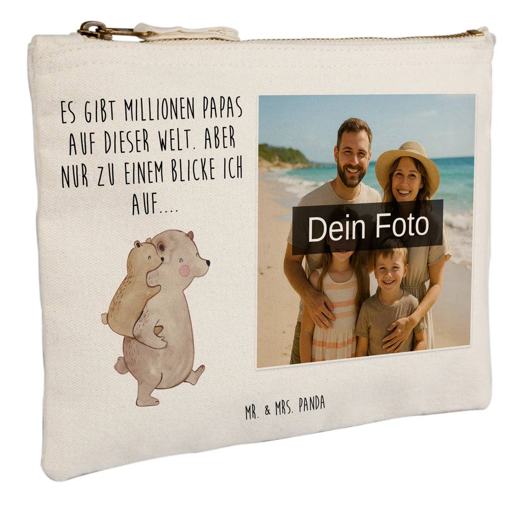 Personalisierte Foto Schminktasche Papa Bär Schminktasche Mit Foto, Personalisierte Schminktasche Mit Foto, Schminktasche Mit Eigenem Bild, Schminktasche Mit Wunschfoto, Kosmetiktasche Mit Foto, Make-Up Tasche Mit Foto, Schminktäschchen Mit Bild, Schminkbeutel Mit Fotodruck, Kulturbeutel Damen Mit Foto, Kosmetiktasche Damen Mit Bild, Schminktasche Klein Mit Foto, Schminktasche Groß Mit Bild, Schminktasche Reise Mit Foto, Schminktasche Für Unterwegs Mit Foto, Schminktasche Zum Aufhängen Mit Bild, Schminktasche Mit Reißverschluss Und Foto, Schminktasche Mit Fächern Und Bild, Schminktasche Stoff Mit Eigenem Foto, Schminktasche Leder Mit Fotodruck, Schminktasche Nachhaltig Mit Bild, Schminktasche Mit Muster Und Foto, Schminktasche Blumen Mit Foto, Schminktasche Tiermotiv Mit Eigenem Bild, Kosmetiktasche Für Handtasche Mit Foto, Kosmetiktasche Zum Mitnehmen Mit Bild, Kosmetiktasche Organizer Mit Foto, Reise-Kosmetiktasche Mit Eigenem Motiv, Schminktasche Geschenk Mit Foto, Schminktasche Für Teenager Mit Bild, Schminktasche Für Mädchen Mit Foto, Aufbewahrung Für Schminke Mit Foto, Stifteaufbewahrung Mit Bild, Stiftetasche Mit Eigenem Foto, Familie, Vatertag, Muttertag, Bruder, Schwester, Mama, Papa, Oma, Opa, Geschenk, Vater, Papi, Vati, Onkel, Geburtstag