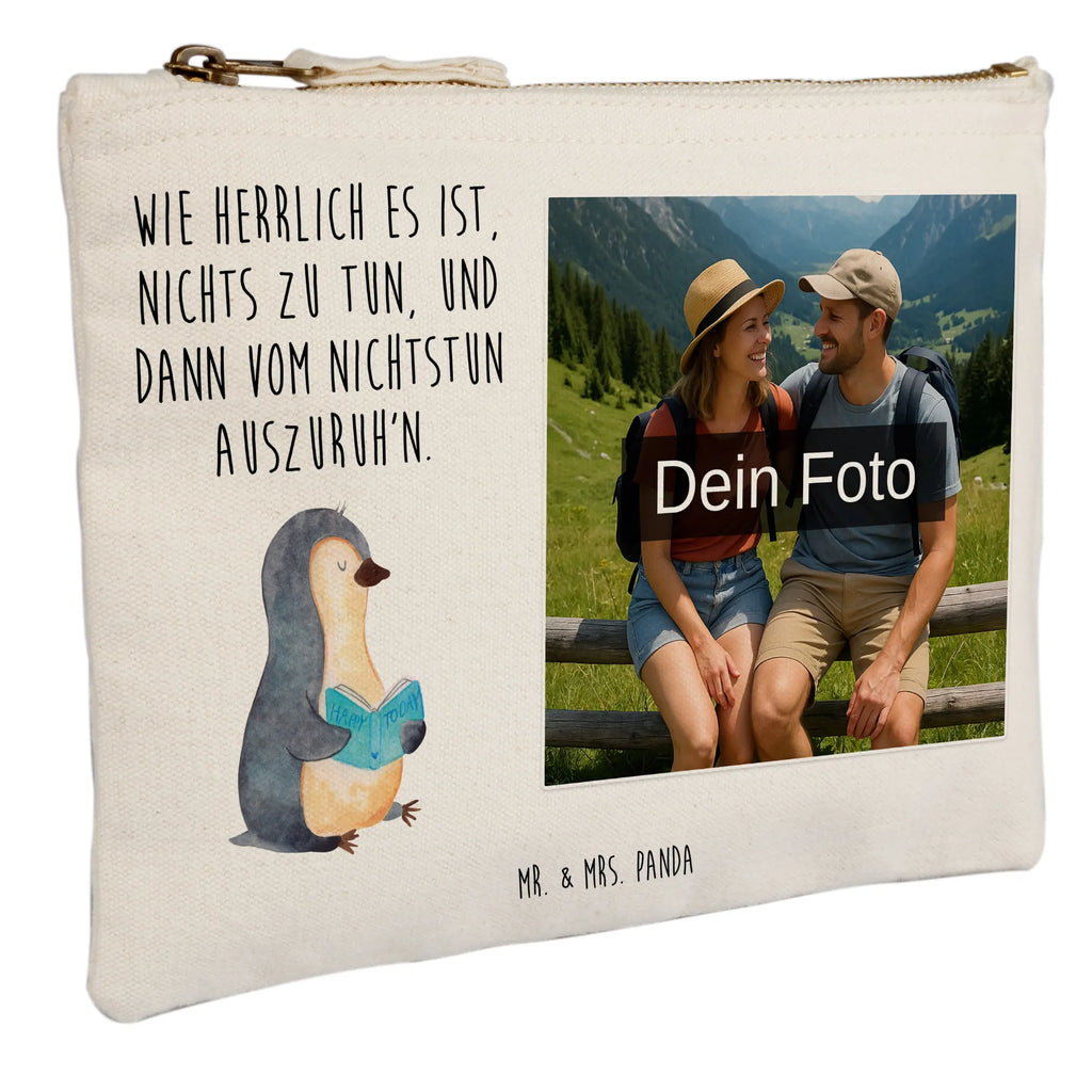 Personalisierte Foto Schminktasche Pinguin Buch Schminktasche Reise Mit Foto, Stiftetasche Mit Eigenem Foto, Kosmetiktasche Für Handtasche Mit Foto, Schminktasche Für Teenager Mit Bild, Schminktasche Mit Fächern Und Bild, Reise-Kosmetiktasche Mit Eigenem Motiv, Schminktasche Mit Muster Und Foto, Schminktasche Blumen Mit Foto, Kosmetiktasche Zum Mitnehmen Mit Bild, Aufbewahrung Für Schminke Mit Foto, Schminktasche Geschenk Mit Foto, Kosmetiktasche Damen Mit Bild, Schminktasche Groß Mit Bild, Schminktasche Stoff Mit Eigenem Foto, Schminktasche Leder Mit Fotodruck, Make-Up Tasche Mit Foto, Schminktäschchen Mit Bild, Kosmetiktasche Mit Foto, Personalisierte Schminktasche Mit Foto, Schminktasche Für Mädchen Mit Foto, Schminktasche Klein Mit Foto, Schminktasche Mit Foto, Schminktasche Mit Eigenem Bild, Schminktasche Mit Wunschfoto, Schminktasche Für Unterwegs Mit Foto, Schminktasche Zum Aufhängen Mit Bild, Schminktasche Tiermotiv Mit Eigenem Bild, Schminkbeutel Mit Fotodruck, Stifteaufbewahrung Mit Bild, Schminktasche Mit Reißverschluss Und Foto, Kulturbeutel Damen Mit Foto, Schminktasche Nachhaltig Mit Bild, Kosmetiktasche Organizer Mit Foto, Pinguin, Lesen, Freizeit, Faulenzen, Pinguine, Ferien, Bücherwurm, Buch, Nichtstun, Urlaub