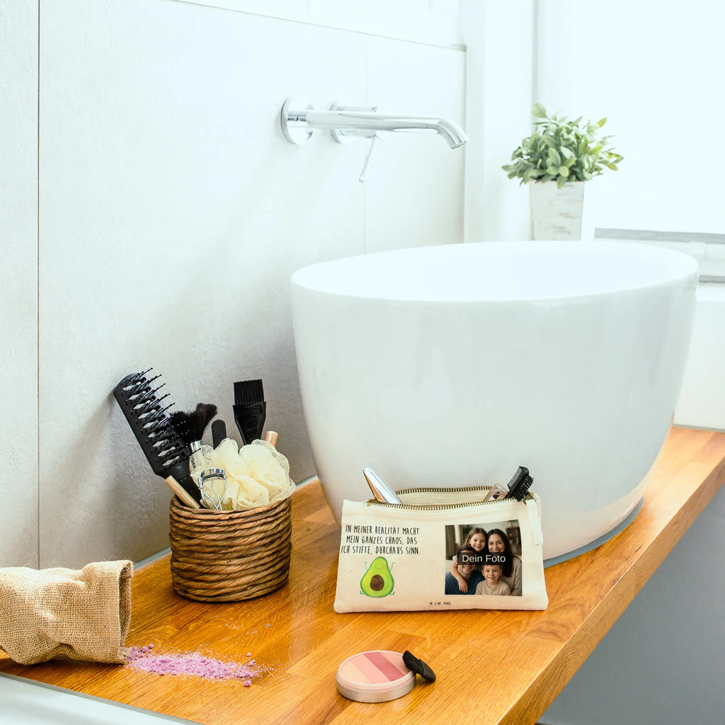 Personalisierte Foto Schminktasche Avocado Glücklich Schminktasche Leder Mit Fotodruck, Schminktasche Mit Eigenem Bild, Schminktasche Für Unterwegs Mit Foto, Kosmetiktasche Mit Foto, Schminktasche Mit Muster Und Foto, Stifteaufbewahrung Mit Bild, Schminktasche Tiermotiv Mit Eigenem Bild, Personalisierte Schminktasche Mit Foto, Schminkbeutel Mit Fotodruck, Kosmetiktasche Zum Mitnehmen Mit Bild, Aufbewahrung Für Schminke Mit Foto, Schminktasche Mit Foto, Schminktäschchen Mit Bild, Schminktasche Nachhaltig Mit Bild, Schminktasche Groß Mit Bild, Schminktasche Geschenk Mit Foto, Schminktasche Mit Wunschfoto, Make-Up Tasche Mit Foto, Reise-Kosmetiktasche Mit Eigenem Motiv, Schminktasche Mit Reißverschluss Und Foto, Stiftetasche Mit Eigenem Foto, Kosmetiktasche Organizer Mit Foto, Schminktasche Stoff Mit Eigenem Foto, Schminktasche Klein Mit Foto, Schminktasche Zum Aufhängen Mit Bild, Schminktasche Reise Mit Foto, Schminktasche Für Mädchen Mit Foto, Kosmetiktasche Damen Mit Bild, Schminktasche Für Teenager Mit Bild, Kulturbeutel Damen Mit Foto, Schminktasche Blumen Mit Foto, Schminktasche Mit Fächern Und Bild, Kosmetiktasche Für Handtasche Mit Foto, Avocado, Veggie, Vegan, Gesund, Chaos