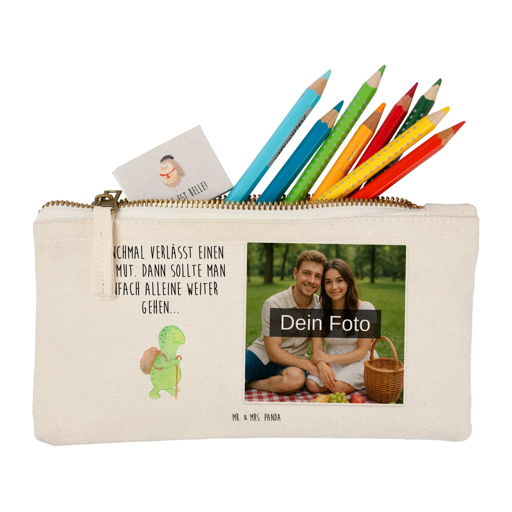 Personalisierte Foto Schminktasche Schildkröte Wanderer Schminktasche Mit Fächern Und Bild, Schminktasche Mit Eigenem Bild, Schminktäschchen Mit Bild, Schminktasche Leder Mit Fotodruck, Schminktasche Mit Muster Und Foto, Kosmetiktasche Organizer Mit Foto, Kosmetiktasche Mit Foto, Schminktasche Mit Wunschfoto, Schminktasche Blumen Mit Foto, Schminktasche Tiermotiv Mit Eigenem Bild, Schminktasche Klein Mit Foto, Schminktasche Für Unterwegs Mit Foto, Schminkbeutel Mit Fotodruck, Schminktasche Groß Mit Bild, Reise-Kosmetiktasche Mit Eigenem Motiv, Kulturbeutel Damen Mit Foto, Kosmetiktasche Für Handtasche Mit Foto, Make-Up Tasche Mit Foto, Personalisierte Schminktasche Mit Foto, Schminktasche Nachhaltig Mit Bild, Schminktasche Mit Foto, Stiftetasche Mit Eigenem Foto, Schminktasche Mit Reißverschluss Und Foto, Stifteaufbewahrung Mit Bild, Schminktasche Zum Aufhängen Mit Bild, Schminktasche Reise Mit Foto, Kosmetiktasche Zum Mitnehmen Mit Bild, Aufbewahrung Für Schminke Mit Foto, Schminktasche Stoff Mit Eigenem Foto, Schminktasche Für Mädchen Mit Foto, Kosmetiktasche Damen Mit Bild, Schminktasche Geschenk Mit Foto, Schminktasche Für Teenager Mit Bild, Schildkröte, Motivationsspruch, Motivation, Schildkröten, Motivationssprüche, Neuanfang