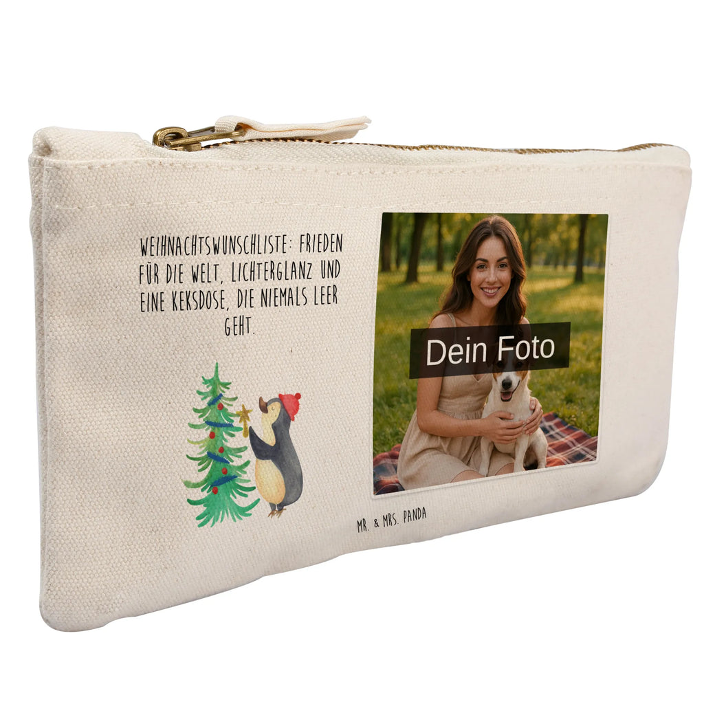 Personalisierte Foto Schminktasche Pinguin Weihnachtsbaum Schminktäschchen Mit Bild, Schminktasche Für Mädchen Mit Foto, Kosmetiktasche Organizer Mit Foto, Schminktasche Stoff Mit Eigenem Foto, Schminktasche Mit Wunschfoto, Kosmetiktasche Für Handtasche Mit Foto, Schminktasche Groß Mit Bild, Kosmetiktasche Zum Mitnehmen Mit Bild, Schminktasche Für Unterwegs Mit Foto, Kosmetiktasche Damen Mit Bild, Schminktasche Blumen Mit Foto, Schminktasche Leder Mit Fotodruck, Schminktasche Geschenk Mit Foto, Reise-Kosmetiktasche Mit Eigenem Motiv, Schminktasche Mit Muster Und Foto, Kosmetiktasche Mit Foto, Stifteaufbewahrung Mit Bild, Stiftetasche Mit Eigenem Foto, Make-Up Tasche Mit Foto, Schminktasche Tiermotiv Mit Eigenem Bild, Schminktasche Mit Eigenem Bild, Schminktasche Klein Mit Foto, Personalisierte Schminktasche Mit Foto, Schminktasche Zum Aufhängen Mit Bild, Schminktasche Für Teenager Mit Bild, Schminktasche Reise Mit Foto, Schminktasche Mit Fächern Und Bild, Aufbewahrung Für Schminke Mit Foto, Kulturbeutel Damen Mit Foto, Schminkbeutel Mit Fotodruck, Schminktasche Mit Reißverschluss Und Foto, Schminktasche Nachhaltig Mit Bild, Schminktasche Mit Foto, Winter, Weihnachten, Weihnachtsdeko, Nikolaus, Advent, Heiligabend, Wintermotiv, Pinguin