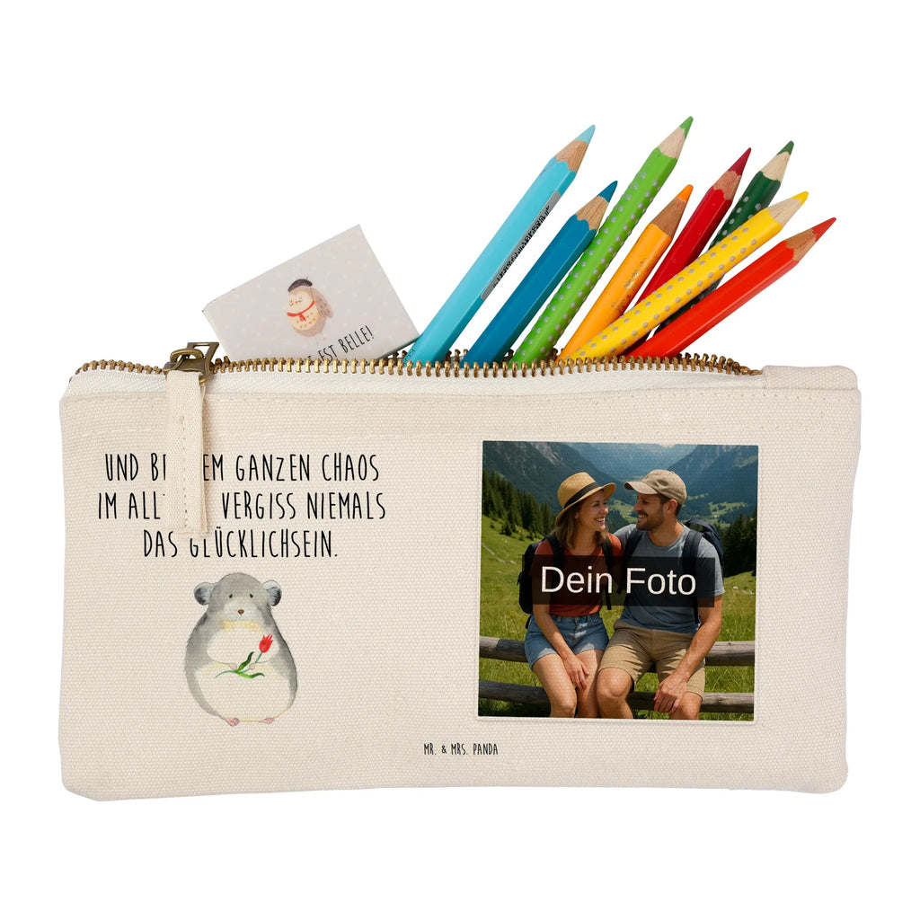 Personalisierte Foto Schminktasche Chinchilla Blume Personalisierte Schminktasche Mit Foto, Kosmetiktasche Zum Mitnehmen Mit Bild, Schminkbeutel Mit Fotodruck, Schminktasche Leder Mit Fotodruck, Schminktasche Für Mädchen Mit Foto, Schminktasche Geschenk Mit Foto, Stiftetasche Mit Eigenem Foto, Schminktasche Für Teenager Mit Bild, Schminktasche Mit Reißverschluss Und Foto, Schminktäschchen Mit Bild, Schminktasche Groß Mit Bild, Schminktasche Blumen Mit Foto, Schminktasche Nachhaltig Mit Bild, Kosmetiktasche Organizer Mit Foto, Kosmetiktasche Mit Foto, Make-Up Tasche Mit Foto, Schminktasche Mit Wunschfoto, Stifteaufbewahrung Mit Bild, Schminktasche Zum Aufhängen Mit Bild, Schminktasche Für Unterwegs Mit Foto, Schminktasche Reise Mit Foto, Kulturbeutel Damen Mit Foto, Schminktasche Stoff Mit Eigenem Foto, Schminktasche Klein Mit Foto, Kosmetiktasche Für Handtasche Mit Foto, Schminktasche Mit Foto, Schminktasche Tiermotiv Mit Eigenem Bild, Reise-Kosmetiktasche Mit Eigenem Motiv, Schminktasche Mit Fächern Und Bild, Kosmetiktasche Damen Mit Bild, Aufbewahrung Für Schminke Mit Foto, Schminktasche Mit Eigenem Bild, Schminktasche Mit Muster Und Foto, Tiermotive, Gute Laune, lustige Sprüche, Tiere, Büroalltag, Chinchillas, Büro, traurig sein, Depressionen, Kummer, Liebeskummer, Glücklichsein, Chinchilla, Chaos