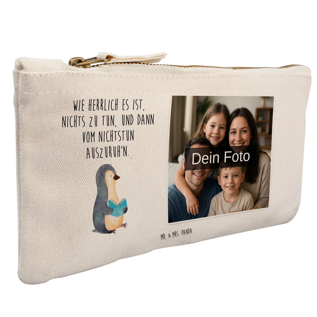 Personalisierte Foto Schminktasche Pinguin Buch Schminktasche Reise Mit Foto, Stiftetasche Mit Eigenem Foto, Kosmetiktasche Für Handtasche Mit Foto, Schminktasche Für Teenager Mit Bild, Schminktasche Mit Fächern Und Bild, Reise-Kosmetiktasche Mit Eigenem Motiv, Schminktasche Mit Muster Und Foto, Schminktasche Blumen Mit Foto, Kosmetiktasche Zum Mitnehmen Mit Bild, Aufbewahrung Für Schminke Mit Foto, Schminktasche Geschenk Mit Foto, Kosmetiktasche Damen Mit Bild, Schminktasche Groß Mit Bild, Schminktasche Stoff Mit Eigenem Foto, Schminktasche Leder Mit Fotodruck, Make-Up Tasche Mit Foto, Schminktäschchen Mit Bild, Kosmetiktasche Mit Foto, Personalisierte Schminktasche Mit Foto, Schminktasche Für Mädchen Mit Foto, Schminktasche Klein Mit Foto, Schminktasche Mit Foto, Schminktasche Mit Eigenem Bild, Schminktasche Mit Wunschfoto, Schminktasche Für Unterwegs Mit Foto, Schminktasche Zum Aufhängen Mit Bild, Schminktasche Tiermotiv Mit Eigenem Bild, Schminkbeutel Mit Fotodruck, Stifteaufbewahrung Mit Bild, Schminktasche Mit Reißverschluss Und Foto, Kulturbeutel Damen Mit Foto, Schminktasche Nachhaltig Mit Bild, Kosmetiktasche Organizer Mit Foto, Pinguin, Lesen, Freizeit, Faulenzen, Pinguine, Ferien, Bücherwurm, Buch, Nichtstun, Urlaub