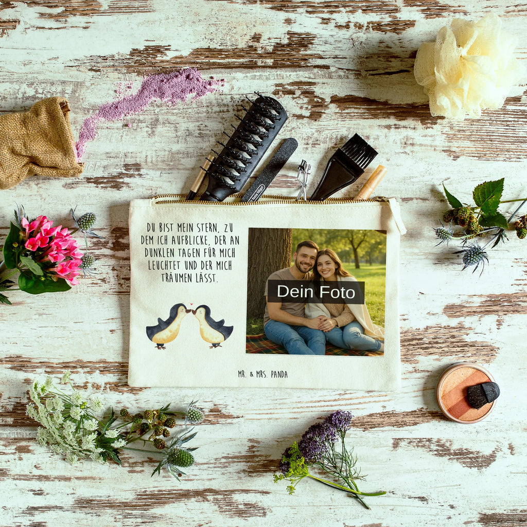 Personalisierte Foto Schminktasche Pinguin Liebe Kosmetiktasche Organizer Mit Foto, Schminktasche Blumen Mit Foto, Schminktasche Für Teenager Mit Bild, Schminktasche Groß Mit Bild, Schminktasche Geschenk Mit Foto, Schminktasche Mit Muster Und Foto, Schminktasche Stoff Mit Eigenem Foto, Schminktasche Leder Mit Fotodruck, Make-Up Tasche Mit Foto, Kosmetiktasche Für Handtasche Mit Foto, Kosmetiktasche Zum Mitnehmen Mit Bild, Schminkbeutel Mit Fotodruck, Personalisierte Schminktasche Mit Foto, Kosmetiktasche Damen Mit Bild, Schminktasche Zum Aufhängen Mit Bild, Schminktasche Mit Eigenem Bild, Schminktasche Für Unterwegs Mit Foto, Reise-Kosmetiktasche Mit Eigenem Motiv, Aufbewahrung Für Schminke Mit Foto, Kulturbeutel Damen Mit Foto, Schminktasche Für Mädchen Mit Foto, Schminktasche Mit Foto, Stiftetasche Mit Eigenem Foto, Schminktasche Tiermotiv Mit Eigenem Bild, Schminktasche Reise Mit Foto, Schminktasche Mit Reißverschluss Und Foto, Kosmetiktasche Mit Foto, Schminktäschchen Mit Bild, Schminktasche Mit Wunschfoto, Schminktasche Klein Mit Foto, Schminktasche Nachhaltig Mit Bild, Stifteaufbewahrung Mit Bild, Schminktasche Mit Fächern Und Bild, Liebe, Partner, Freund, Freundin, Ehemann, Ehefrau, Heiraten, Verlobung, Heiratsantrag, Liebesgeschenk, Jahrestag, Hocheitstag, Geschenk Freund, Geschenk Freundin, Verlobte, Pärchen. Liebespaar, Gastgeschenk, Verlobter, Love, Hochzeitstag, Pinguinpaar, Pinguin, Liebesbeweis, Geschenkidee, Geschenk Hochzeitstag, Liebesspruch, Pinguin Paar, Pinguin Liebe, Pinguine, Paar, Hochzeit