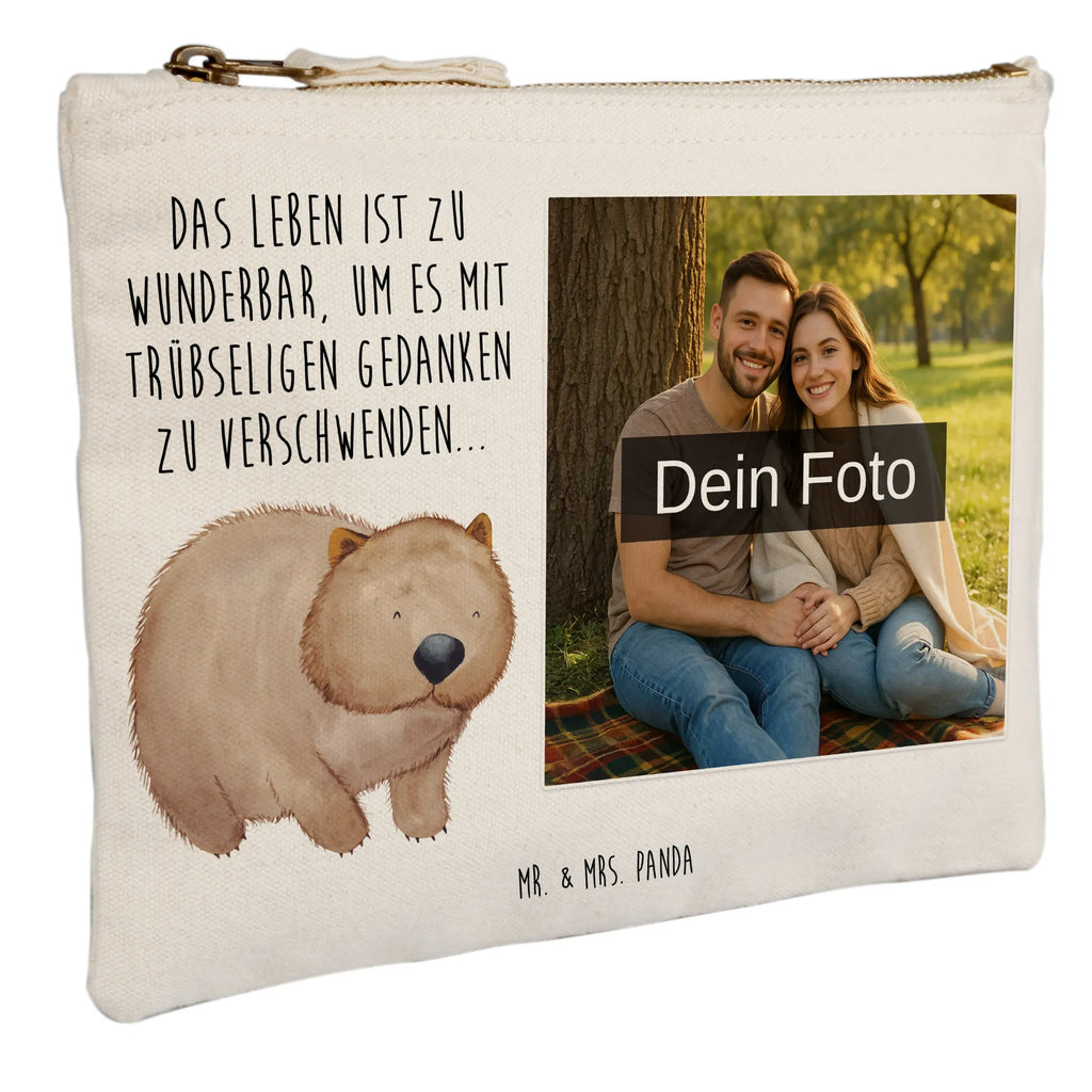 Personalisierte Foto Schminktasche Wombat Schminktasche Mit Wunschfoto, Schminktasche Für Unterwegs Mit Foto, Schminktasche Für Teenager Mit Bild, Aufbewahrung Für Schminke Mit Foto, Kosmetiktasche Zum Mitnehmen Mit Bild, Schminktasche Tiermotiv Mit Eigenem Bild, Reise-Kosmetiktasche Mit Eigenem Motiv, Schminktäschchen Mit Bild, Kulturbeutel Damen Mit Foto, Schminktasche Mit Foto, Kosmetiktasche Organizer Mit Foto, Make-Up Tasche Mit Foto, Schminktasche Für Mädchen Mit Foto, Personalisierte Schminktasche Mit Foto, Schminkbeutel Mit Fotodruck, Schminktasche Leder Mit Fotodruck, Stiftetasche Mit Eigenem Foto, Schminktasche Nachhaltig Mit Bild, Schminktasche Geschenk Mit Foto, Schminktasche Groß Mit Bild, Schminktasche Stoff Mit Eigenem Foto, Schminktasche Mit Fächern Und Bild, Kosmetiktasche Mit Foto, Schminktasche Mit Reißverschluss Und Foto, Kosmetiktasche Damen Mit Bild, Schminktasche Mit Eigenem Bild, Schminktasche Zum Aufhängen Mit Bild, Schminktasche Klein Mit Foto, Schminktasche Reise Mit Foto, Schminktasche Blumen Mit Foto, Kosmetiktasche Für Handtasche Mit Foto, Stifteaufbewahrung Mit Bild, Schminktasche Mit Muster Und Foto, Tiermotive, Gute Laune, lustige Sprüche, Tiere, Das Leben ist schön, Wombat, Motivation, Australien, Spruch