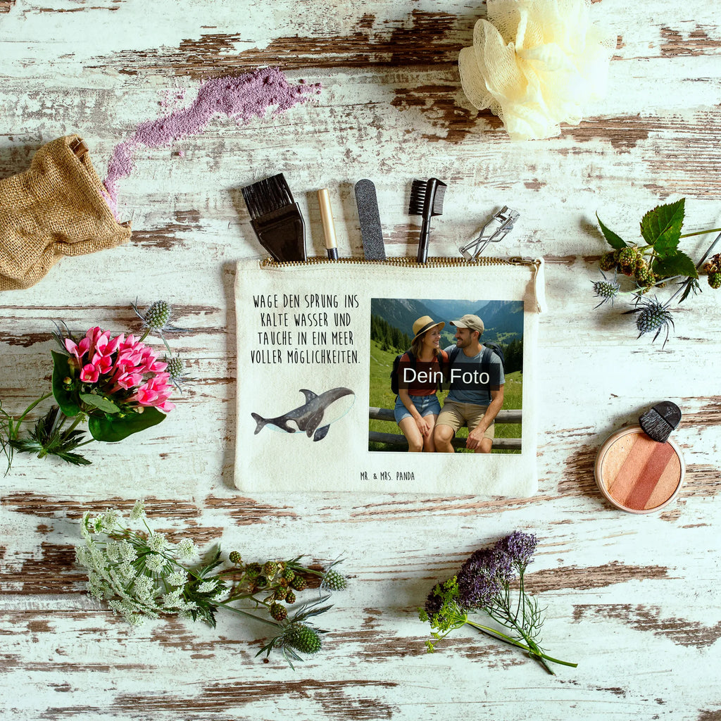 Personalisierte Foto Schminktasche Orca Schminktasche Zum Aufhängen Mit Bild, Schminktasche Klein Mit Foto, Personalisierte Schminktasche Mit Foto, Kosmetiktasche Damen Mit Bild, Stifteaufbewahrung Mit Bild, Kulturbeutel Damen Mit Foto, Schminktasche Für Unterwegs Mit Foto, Schminktasche Groß Mit Bild, Schminktasche Für Mädchen Mit Foto, Schminkbeutel Mit Fotodruck, Schminktasche Mit Foto, Schminktasche Stoff Mit Eigenem Foto, Schminktasche Geschenk Mit Foto, Schminktasche Reise Mit Foto, Make-Up Tasche Mit Foto, Schminktasche Mit Muster Und Foto, Schminktasche Mit Reißverschluss Und Foto, Schminktasche Tiermotiv Mit Eigenem Bild, Kosmetiktasche Für Handtasche Mit Foto, Schminktasche Nachhaltig Mit Bild, Kosmetiktasche Mit Foto, Kosmetiktasche Organizer Mit Foto, Reise-Kosmetiktasche Mit Eigenem Motiv, Schminktasche Blumen Mit Foto, Schminktasche Leder Mit Fotodruck, Kosmetiktasche Zum Mitnehmen Mit Bild, Schminktasche Mit Fächern Und Bild, Stiftetasche Mit Eigenem Foto, Aufbewahrung Für Schminke Mit Foto, Schminktasche Mit Eigenem Bild, Schminktäschchen Mit Bild, Schminktasche Mit Wunschfoto, Schminktasche Für Teenager Mit Bild, Meerestiere, Meer, Urlaub, Motivation, Büro, Möglichkeiten, Selbstliebe, Wal, Arbeit, Startup, Orca, Killerwal, Orcas, Neustart