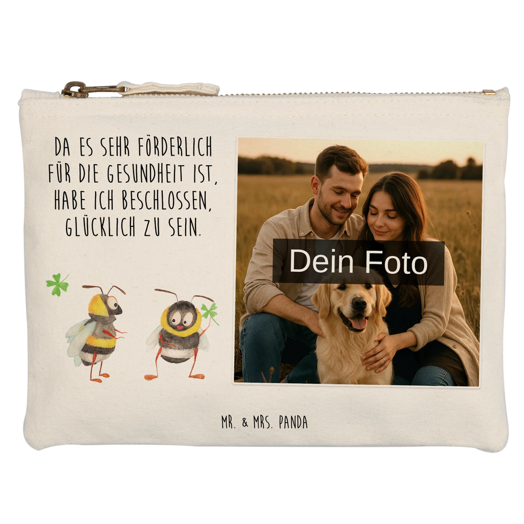 Personalisierte Foto Schminktasche Hummeln Kleeblatt Schminktasche Für Mädchen Mit Foto, Schminktasche Zum Aufhängen Mit Bild, Schminktasche Blumen Mit Foto, Kosmetiktasche Mit Foto, Schminktasche Stoff Mit Eigenem Foto, Schminktäschchen Mit Bild, Schminktasche Mit Muster Und Foto, Stiftetasche Mit Eigenem Foto, Schminktasche Groß Mit Bild, Schminktasche Geschenk Mit Foto, Schminktasche Mit Fächern Und Bild, Schminktasche Nachhaltig Mit Bild, Schminktasche Für Unterwegs Mit Foto, Schminktasche Mit Wunschfoto, Kulturbeutel Damen Mit Foto, Schminkbeutel Mit Fotodruck, Kosmetiktasche Organizer Mit Foto, Stifteaufbewahrung Mit Bild, Schminktasche Reise Mit Foto, Schminktasche Mit Eigenem Bild, Kosmetiktasche Für Handtasche Mit Foto, Personalisierte Schminktasche Mit Foto, Kosmetiktasche Damen Mit Bild, Aufbewahrung Für Schminke Mit Foto, Schminktasche Leder Mit Fotodruck, Schminktasche Mit Reißverschluss Und Foto, Kosmetiktasche Zum Mitnehmen Mit Bild, Schminktasche Mit Foto, Schminktasche Tiermotiv Mit Eigenem Bild, Schminktasche Klein Mit Foto, Reise-Kosmetiktasche Mit Eigenem Motiv, Schminktasche Für Teenager Mit Bild, Make-Up Tasche Mit Foto, Tiermotive, Gute Laune, lustige Sprüche, Tiere, Spruch positiv, Spruch schön, Hummel, Biene Deko, Spruch fröhlich, glücklich sein, glücklich werden, Biene