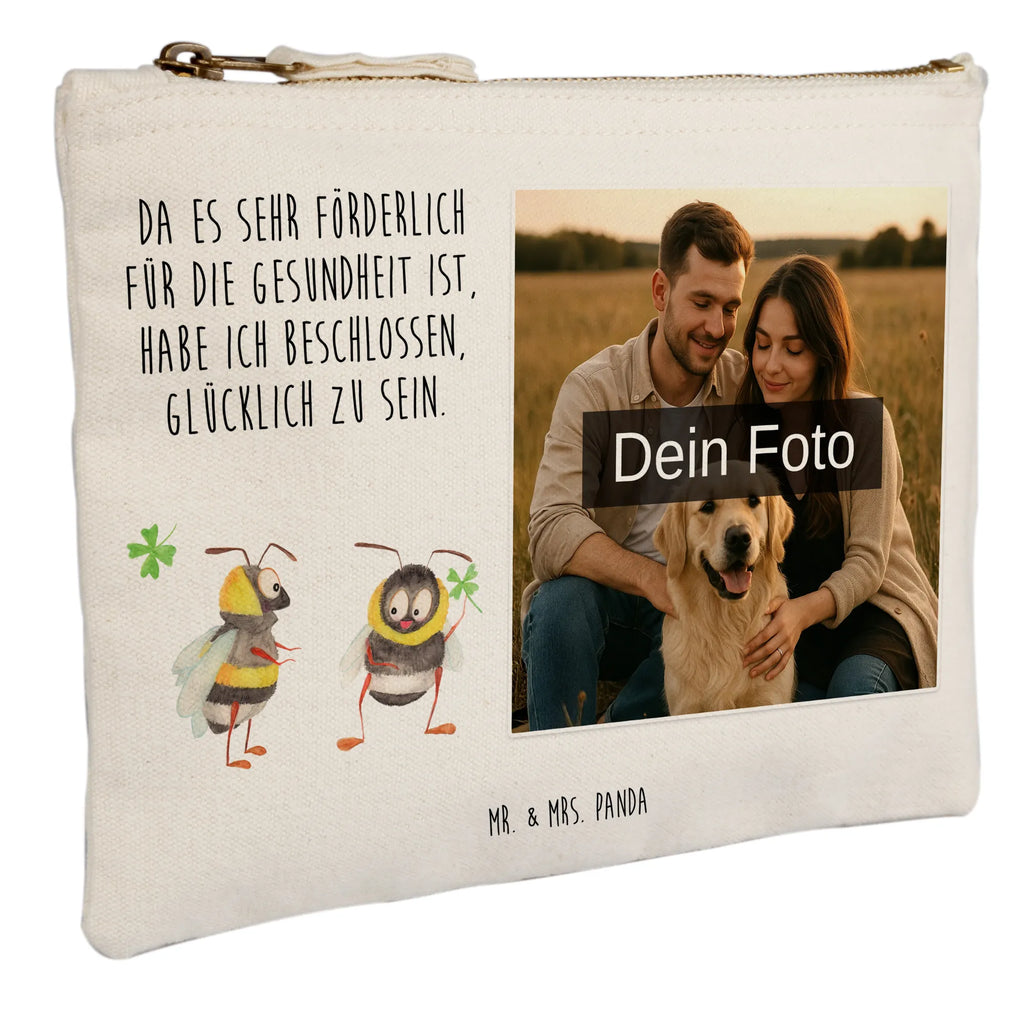 Personalisierte Foto Schminktasche Hummeln Kleeblatt Schminktasche Für Mädchen Mit Foto, Schminktasche Zum Aufhängen Mit Bild, Schminktasche Blumen Mit Foto, Kosmetiktasche Mit Foto, Schminktasche Stoff Mit Eigenem Foto, Schminktäschchen Mit Bild, Schminktasche Mit Muster Und Foto, Stiftetasche Mit Eigenem Foto, Schminktasche Groß Mit Bild, Schminktasche Geschenk Mit Foto, Schminktasche Mit Fächern Und Bild, Schminktasche Nachhaltig Mit Bild, Schminktasche Für Unterwegs Mit Foto, Schminktasche Mit Wunschfoto, Kulturbeutel Damen Mit Foto, Schminkbeutel Mit Fotodruck, Kosmetiktasche Organizer Mit Foto, Stifteaufbewahrung Mit Bild, Schminktasche Reise Mit Foto, Schminktasche Mit Eigenem Bild, Kosmetiktasche Für Handtasche Mit Foto, Personalisierte Schminktasche Mit Foto, Kosmetiktasche Damen Mit Bild, Aufbewahrung Für Schminke Mit Foto, Schminktasche Leder Mit Fotodruck, Schminktasche Mit Reißverschluss Und Foto, Kosmetiktasche Zum Mitnehmen Mit Bild, Schminktasche Mit Foto, Schminktasche Tiermotiv Mit Eigenem Bild, Schminktasche Klein Mit Foto, Reise-Kosmetiktasche Mit Eigenem Motiv, Schminktasche Für Teenager Mit Bild, Make-Up Tasche Mit Foto, Tiermotive, Gute Laune, lustige Sprüche, Tiere, Spruch positiv, Spruch schön, Hummel, Biene Deko, Spruch fröhlich, glücklich sein, glücklich werden, Biene