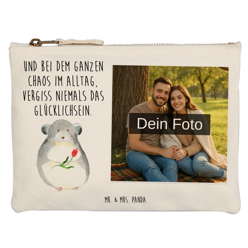 Personalisierte Foto Schminktasche Chinchilla Blume Personalisierte Schminktasche Mit Foto, Kosmetiktasche Zum Mitnehmen Mit Bild, Schminkbeutel Mit Fotodruck, Schminktasche Leder Mit Fotodruck, Schminktasche Für Mädchen Mit Foto, Schminktasche Geschenk Mit Foto, Stiftetasche Mit Eigenem Foto, Schminktasche Für Teenager Mit Bild, Schminktasche Mit Reißverschluss Und Foto, Schminktäschchen Mit Bild, Schminktasche Groß Mit Bild, Schminktasche Blumen Mit Foto, Schminktasche Nachhaltig Mit Bild, Kosmetiktasche Organizer Mit Foto, Kosmetiktasche Mit Foto, Make-Up Tasche Mit Foto, Schminktasche Mit Wunschfoto, Stifteaufbewahrung Mit Bild, Schminktasche Zum Aufhängen Mit Bild, Schminktasche Für Unterwegs Mit Foto, Schminktasche Reise Mit Foto, Kulturbeutel Damen Mit Foto, Schminktasche Stoff Mit Eigenem Foto, Schminktasche Klein Mit Foto, Kosmetiktasche Für Handtasche Mit Foto, Schminktasche Mit Foto, Schminktasche Tiermotiv Mit Eigenem Bild, Reise-Kosmetiktasche Mit Eigenem Motiv, Schminktasche Mit Fächern Und Bild, Kosmetiktasche Damen Mit Bild, Aufbewahrung Für Schminke Mit Foto, Schminktasche Mit Eigenem Bild, Schminktasche Mit Muster Und Foto, Tiermotive, Gute Laune, lustige Sprüche, Tiere, Büroalltag, Chinchillas, Büro, traurig sein, Depressionen, Kummer, Liebeskummer, Glücklichsein, Chinchilla, Chaos