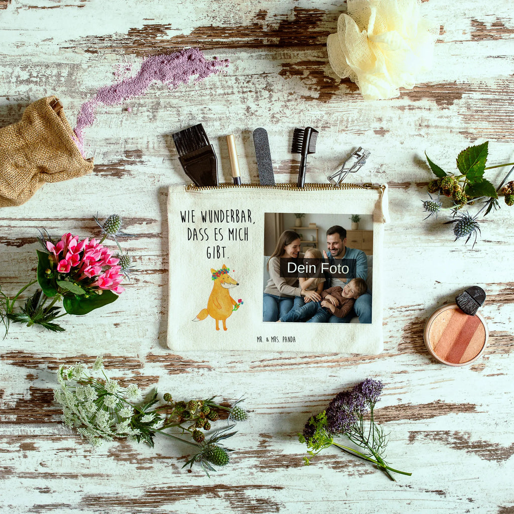 Personalisierte Foto Schminktasche Fuchs Blumen Schminktasche Für Unterwegs Mit Foto, Schminktasche Leder Mit Fotodruck, Schminkbeutel Mit Fotodruck, Schminktasche Mit Foto, Kulturbeutel Damen Mit Foto, Schminktasche Mit Muster Und Foto, Personalisierte Schminktasche Mit Foto, Stiftetasche Mit Eigenem Foto, Schminktasche Geschenk Mit Foto, Schminktasche Stoff Mit Eigenem Foto, Schminktasche Klein Mit Foto, Kosmetiktasche Damen Mit Bild, Kosmetiktasche Zum Mitnehmen Mit Bild, Kosmetiktasche Organizer Mit Foto, Schminktasche Nachhaltig Mit Bild, Schminktasche Groß Mit Bild, Schminktasche Mit Fächern Und Bild, Aufbewahrung Für Schminke Mit Foto, Reise-Kosmetiktasche Mit Eigenem Motiv, Schminktasche Für Teenager Mit Bild, Kosmetiktasche Für Handtasche Mit Foto, Schminktäschchen Mit Bild, Make-Up Tasche Mit Foto, Kosmetiktasche Mit Foto, Schminktasche Zum Aufhängen Mit Bild, Schminktasche Mit Wunschfoto, Schminktasche Blumen Mit Foto, Schminktasche Mit Eigenem Bild, Schminktasche Tiermotiv Mit Eigenem Bild, Schminktasche Für Mädchen Mit Foto, Schminktasche Mit Reißverschluss Und Foto, Stifteaufbewahrung Mit Bild, Schminktasche Reise Mit Foto, Fuchs, Fox, Liebe, Freundin, Freude, mich, Blume, Fuchsmädchen, Motivation, Liebesbeweis, Füchse, Blumen, ich, Freundinnen, Selbstliebe, Blumenmädchen