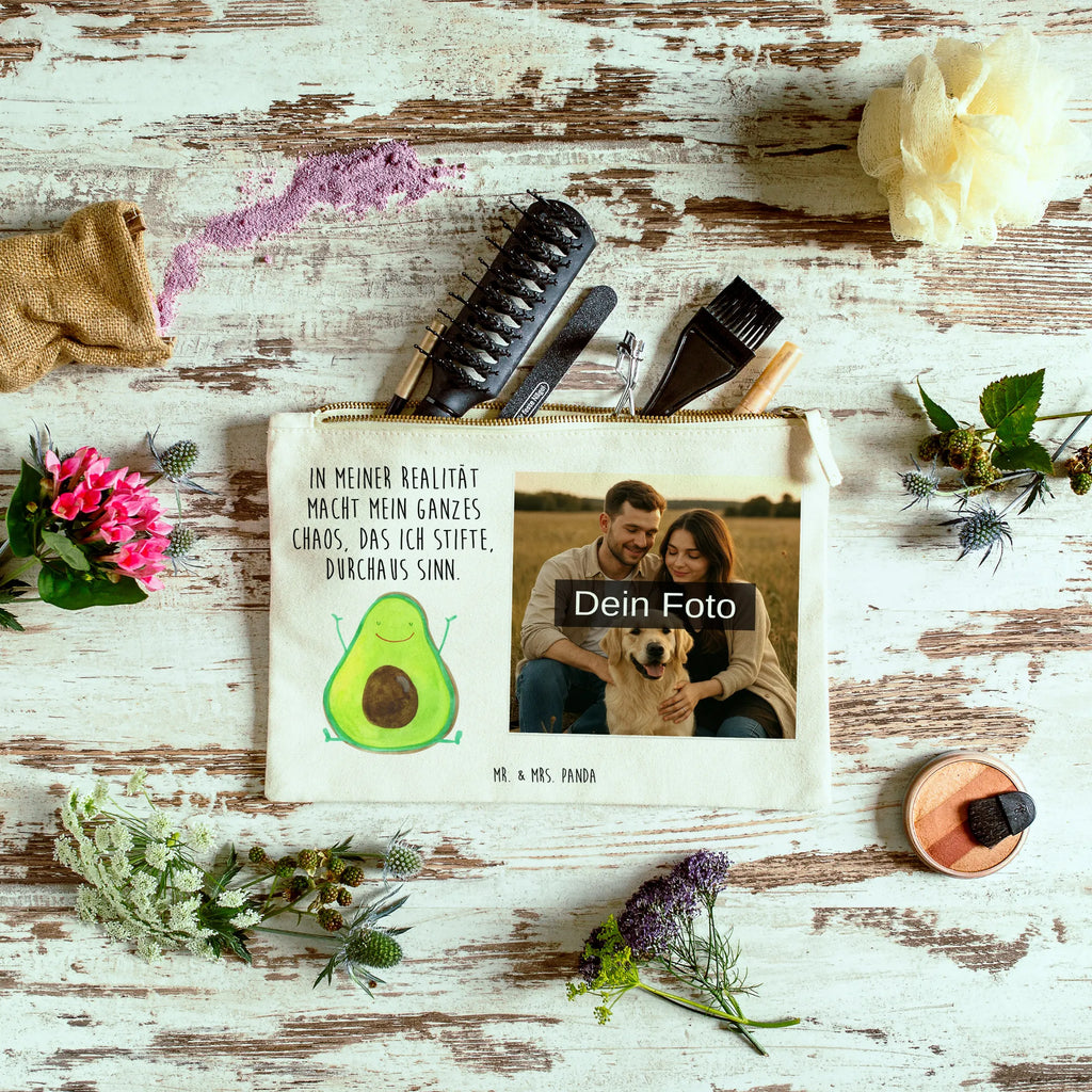 Personalisierte Foto Schminktasche Avocado Glücklich Schminktasche Leder Mit Fotodruck, Schminktasche Mit Eigenem Bild, Schminktasche Für Unterwegs Mit Foto, Kosmetiktasche Mit Foto, Schminktasche Mit Muster Und Foto, Stifteaufbewahrung Mit Bild, Schminktasche Tiermotiv Mit Eigenem Bild, Personalisierte Schminktasche Mit Foto, Schminkbeutel Mit Fotodruck, Kosmetiktasche Zum Mitnehmen Mit Bild, Aufbewahrung Für Schminke Mit Foto, Schminktasche Mit Foto, Schminktäschchen Mit Bild, Schminktasche Nachhaltig Mit Bild, Schminktasche Groß Mit Bild, Schminktasche Geschenk Mit Foto, Schminktasche Mit Wunschfoto, Make-Up Tasche Mit Foto, Reise-Kosmetiktasche Mit Eigenem Motiv, Schminktasche Mit Reißverschluss Und Foto, Stiftetasche Mit Eigenem Foto, Kosmetiktasche Organizer Mit Foto, Schminktasche Stoff Mit Eigenem Foto, Schminktasche Klein Mit Foto, Schminktasche Zum Aufhängen Mit Bild, Schminktasche Reise Mit Foto, Schminktasche Für Mädchen Mit Foto, Kosmetiktasche Damen Mit Bild, Schminktasche Für Teenager Mit Bild, Kulturbeutel Damen Mit Foto, Schminktasche Blumen Mit Foto, Schminktasche Mit Fächern Und Bild, Kosmetiktasche Für Handtasche Mit Foto, Avocado, Veggie, Vegan, Gesund, Chaos