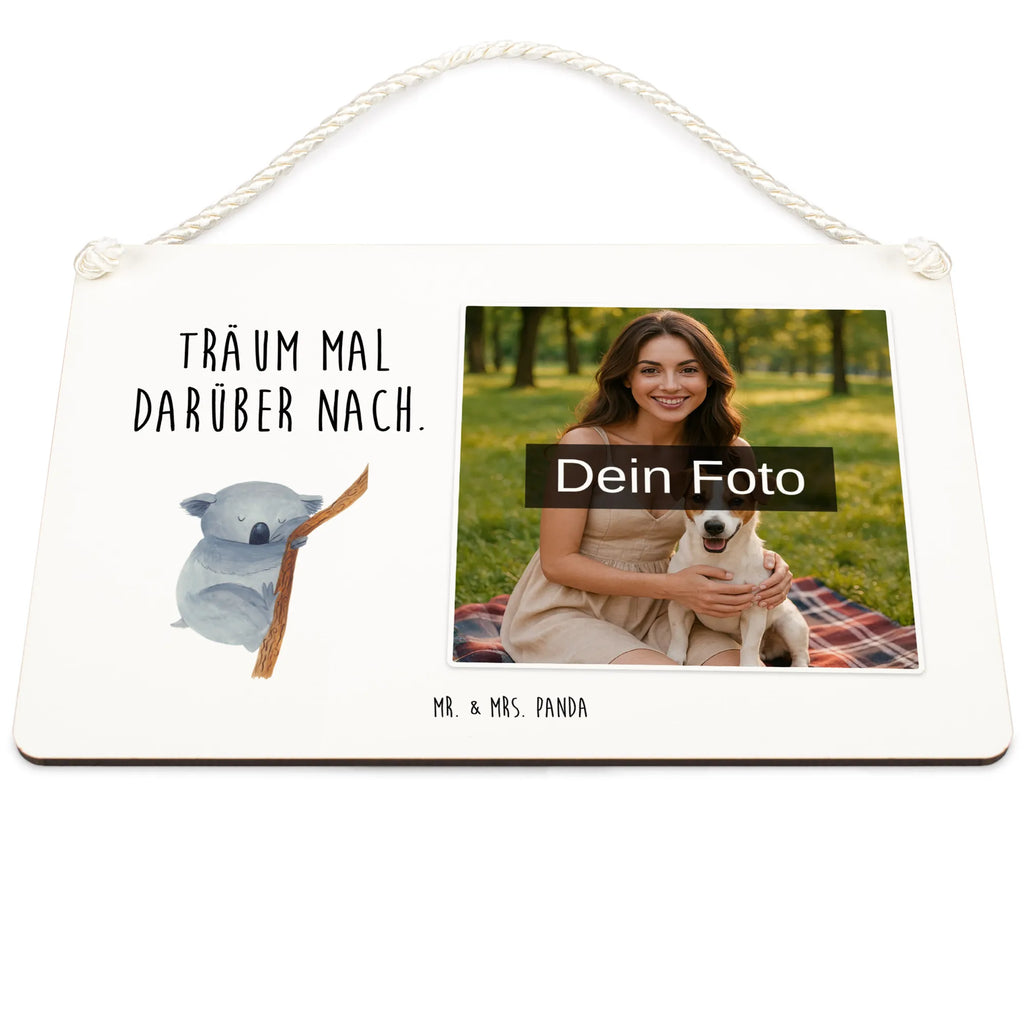 Personalisiertes Foto Deko Schild Koalabär Deko Schild Für Garten Mit Foto, Deko Schild Für Küche Mit Wunschfoto, Fotogeschenk Deko Schild, Deko Schild Mit Urlaubsfoto, Holzschild Mit Foto, Lustiges Deko Schild Mit Foto, Modernes Deko Schild Mit Wunschfoto, Handgemachtes Deko Schild Mit Wunschfoto, Deko Schild Mit Haustierfoto, Vintage Deko Schild Mit Foto, Geschenk Deko Schild Mit Foto, Türschild Mit Bild, Großes Deko Schild Mit Foto, Rustikales Deko Schild Mit Bild, Wandschild Mit Foto, Deko Schild Mit Foto, Deko Schild Zum Aufhängen Mit Foto, Metallschild Mit Wunschfoto, Deko Schild Zum Hinstellen Mit Bild, Landhausstil Deko Schild Mit Bild, Foto Deko Schild Für Wohnzimmer, Personalisiertes Deko Schild Mit Foto, Deko Schild Selbst Gestalten Mit Foto, Kleines Deko Schild Mit Bild, Deko Schild Mit Fotodruck, Deko Schild Mit Familienfoto, Deko Wandtafel Mit Bild, Deko Schild Mit Wunschfoto, Deko Schild Mit Foto Und Namen, Deko Schild Mit Eigenem Bild, Dekoschild Mit Foto Und Text, Deko Schild Mit Collage, Deko Schild Mit Persönlichem Motiv, Deko Schild Für Balkon Mit Bild, Tiermotive, Gute Laune, lustige Sprüche, Tiere, Traum, Bär, träumen, Schlafzimmer, Koala, schlafen, Koalabär, Traumland