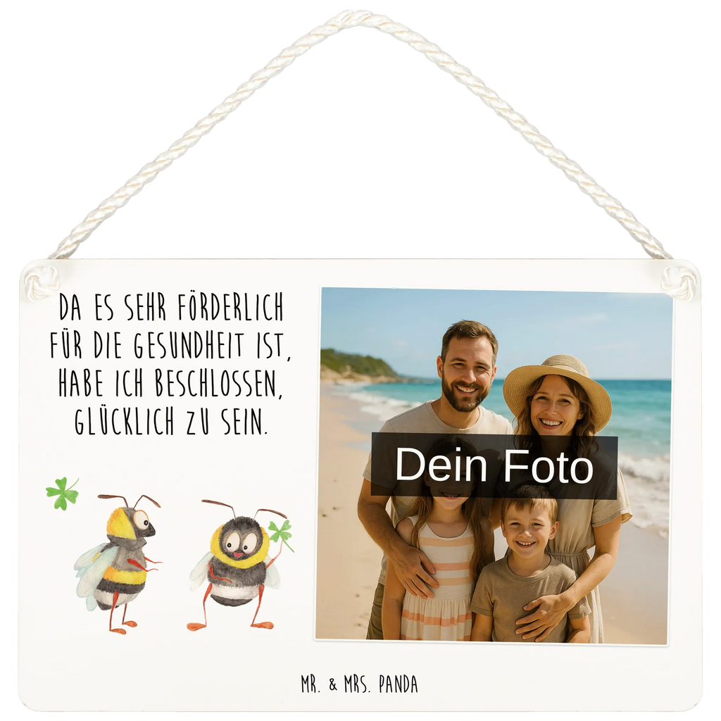 Personalisiertes Foto Deko Schild Hummeln Kleeblatt Deko Schild Für Balkon Mit Bild, Deko Wandtafel Mit Bild, Deko Schild Mit Urlaubsfoto, Deko Schild Mit Haustierfoto, Deko Schild Mit Foto, Türschild Mit Bild, Deko Schild Mit Persönlichem Motiv, Personalisiertes Deko Schild Mit Foto, Fotogeschenk Deko Schild, Handgemachtes Deko Schild Mit Wunschfoto, Deko Schild Selbst Gestalten Mit Foto, Geschenk Deko Schild Mit Foto, Wandschild Mit Foto, Deko Schild Mit Eigenem Bild, Deko Schild Für Garten Mit Foto, Rustikales Deko Schild Mit Bild, Vintage Deko Schild Mit Foto, Deko Schild Mit Familienfoto, Deko Schild Mit Fotodruck, Deko Schild Mit Foto Und Namen, Deko Schild Mit Wunschfoto, Foto Deko Schild Für Wohnzimmer, Dekoschild Mit Foto Und Text, Landhausstil Deko Schild Mit Bild, Kleines Deko Schild Mit Bild, Lustiges Deko Schild Mit Foto, Modernes Deko Schild Mit Wunschfoto, Deko Schild Zum Aufhängen Mit Foto, Holzschild Mit Foto, Deko Schild Zum Hinstellen Mit Bild, Metallschild Mit Wunschfoto, Deko Schild Mit Collage, Deko Schild Für Küche Mit Wunschfoto, Großes Deko Schild Mit Foto, Tiermotive, Gute Laune, lustige Sprüche, Tiere, glücklich sein, glücklich werden, Hummel, Spruch positiv, Biene, Biene Deko, Spruch schön, Spruch fröhlich