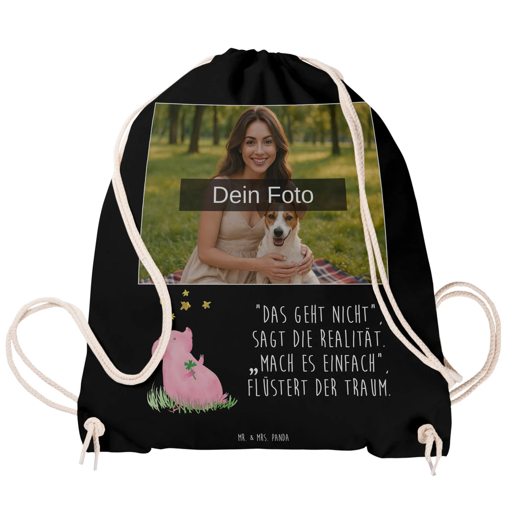 Personalisierter Foto Sportbeutel Schwein Glück Bunter Sportbeutel Mit Foto, Sportbeutel Mit Bild Und Namen, Personalisierter Sportbeutel Mit Foto, Sportbeutel Selbst Gestalten Mit Foto, Sportbeutel Mit Familienfoto, Geschenkidee Sportbeutel Mit Eigenem Foto, Gymbag Mit Bild, Sportbeutel Mit Foto, Sportbeutel Mit Eigenem Bild, Sportbeutel Mit Foto Für Sport Und Freizeit, Sportbeutel Für Schule Mit Foto, Sportbeutel Mit Fotodruck, Sportbeutel Für Erwachsene Mit Foto, Waschbarer Sportbeutel Mit Foto, Sportbeutel Mit Wunschfoto, Schwarzer Sportbeutel Mit Wunschfoto, Sportbeutel Für Kita Mit Wunschbild, Sportrucksack Mit Foto, Sportbeutel Bedruckt Mit Foto, Faltbarer Sportbeutel Mit Wunschbild, Foto Turnbeutel Mädchen, Foto Turnbeutel Jungen, Öko Sportbeutel Mit Foto, Foto Sportbeutel Für Kinder, Turnbeutel Mit Foto, Sportbeutel Mit Urlaubsbild, Weißer Sportbeutel Mit Bild, Sportbeutel Mit Haustierfoto, Sportbeutel Mit Foto Und Text, Leichter Sportbeutel Mit Bild, Tiermotive, Gute Laune, lustige Sprüche, Tiere, Träume, Schweinchen, Schwein, Glücksschwein. Glück, Glücksbringer, Ziele, Sernchen, Sterne, Motivation