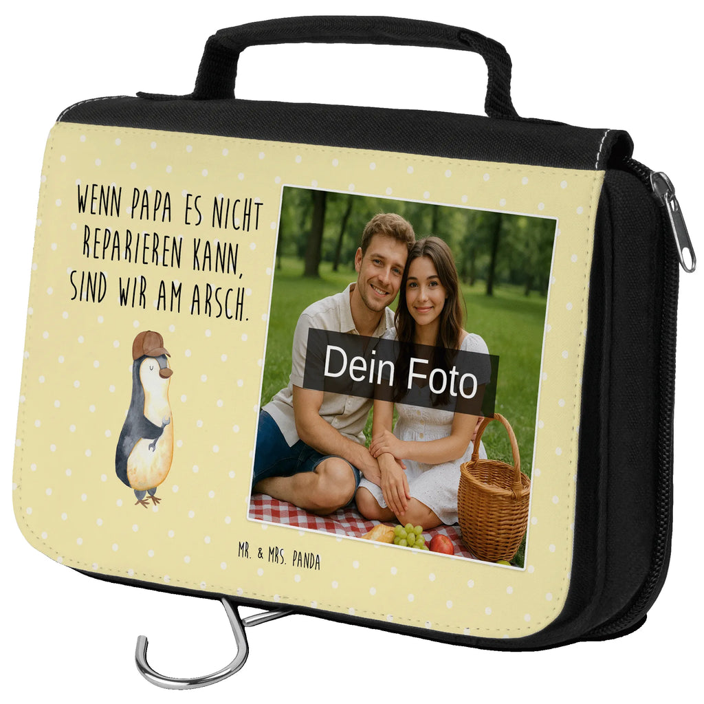 Personalisierter Foto Kulturbeutel Wenn Papa es nicht reparieren kann, sind wir am Arsch Kulturbeutel Als Geschenk Mit Wunschfoto, Wasserdichter Kulturbeutel Mit Bild, Kulturbeutel Selbst Gestalten Mit Foto, Kulturbeutel Mit Spiegel Und Wunschbild, Kulturbeutel Herren Mit Bild, Nachhaltiger Kulturbeutel Mit Wunschfoto, Reisebeutel Mit Foto, Kulturbeutel Mit Urlaubserinnerung, Kulturbeutel Klein Mit Bild, Necessaire Mit Bild, Fotogeschenk Kulturbeutel, Kulturbeutel Zum Aufhängen Mit Foto, Kulturbeutel Baumwolle Mit Wunschbild, Leder Kulturbeutel Mit Foto, Kulturbeutel Damen Mit Foto, Kompakter Kulturbeutel Mit Wunschfoto, Waschbeutel Mit Eigenem Foto, Kulturtasche Mit Bild, Kulturbeutel Mit Kinderbild, Personalisierter Kulturbeutel Mit Wunschfoto, Kulturbeutel Für Reisen Mit Foto, Kulturbeutel Stoff Mit Foto, Kulturbeutel Mit Fächern Und Foto, Transparenter Kulturbeutel Mit Foto, Filz Kulturbeutel Mit Wunschbild, Kulturbeutel Set Mit Wunschfoto, Toilettentasche Mit Wunschbild, Kulturbeutel Mit Foto, Kulturbeutel Mit Reißverschluss Und Foto, Kulturbeutel Mit Familienfoto, Kulturbeutel Groß Mit Foto, Kunststoff Kulturbeutel Mit Foto, Kulturbeutel Kinder Mit Wunschfoto, Kulturbeutel Mit Haken Und Bild, Kulturbeutel Mit Haustierfoto, Kosmetiktasche Mit Foto, Familie, Vatertag, Muttertag, Bruder, Schwester, Mama, Papa, Oma, Opa, Bester Papa der Welt, Vater, Geschenk Papa