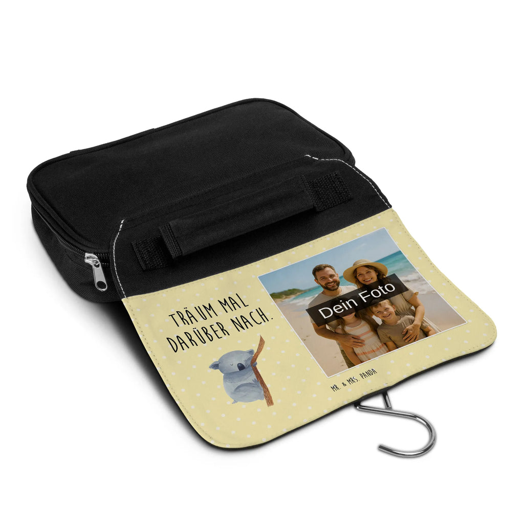 Personalisierter Foto Kulturbeutel Koalabär Kulturbeutel Herren Mit Bild, Leder Kulturbeutel Mit Foto, Personalisierter Kulturbeutel Mit Wunschfoto, Nachhaltiger Kulturbeutel Mit Wunschfoto, Kulturbeutel Als Geschenk Mit Wunschfoto, Wasserdichter Kulturbeutel Mit Bild, Kulturbeutel Mit Haken Und Bild, Filz Kulturbeutel Mit Wunschbild, Kunststoff Kulturbeutel Mit Foto, Fotogeschenk Kulturbeutel, Reisebeutel Mit Foto, Kulturbeutel Kinder Mit Wunschfoto, Kulturbeutel Mit Familienfoto, Kompakter Kulturbeutel Mit Wunschfoto, Kulturbeutel Mit Haustierfoto, Toilettentasche Mit Wunschbild, Kulturbeutel Selbst Gestalten Mit Foto, Kulturbeutel Mit Urlaubserinnerung, Kulturbeutel Mit Spiegel Und Wunschbild, Kulturbeutel Baumwolle Mit Wunschbild, Kulturbeutel Set Mit Wunschfoto, Kulturbeutel Zum Aufhängen Mit Foto, Kulturbeutel Mit Kinderbild, Kulturbeutel Groß Mit Foto, Kosmetiktasche Mit Foto, Kulturbeutel Mit Foto, Kulturbeutel Stoff Mit Foto, Kulturbeutel Mit Fächern Und Foto, Transparenter Kulturbeutel Mit Foto, Kulturtasche Mit Bild, Kulturbeutel Für Reisen Mit Foto, Kulturbeutel Damen Mit Foto, Kulturbeutel Klein Mit Bild, Waschbeutel Mit Eigenem Foto, Kulturbeutel Mit Reißverschluss Und Foto, Necessaire Mit Bild, Tiermotive, Gute Laune, lustige Sprüche, Tiere, Traum, Traumland, Bär, Schlafzimmer, Koalabär, Koala, schlafen, träumen