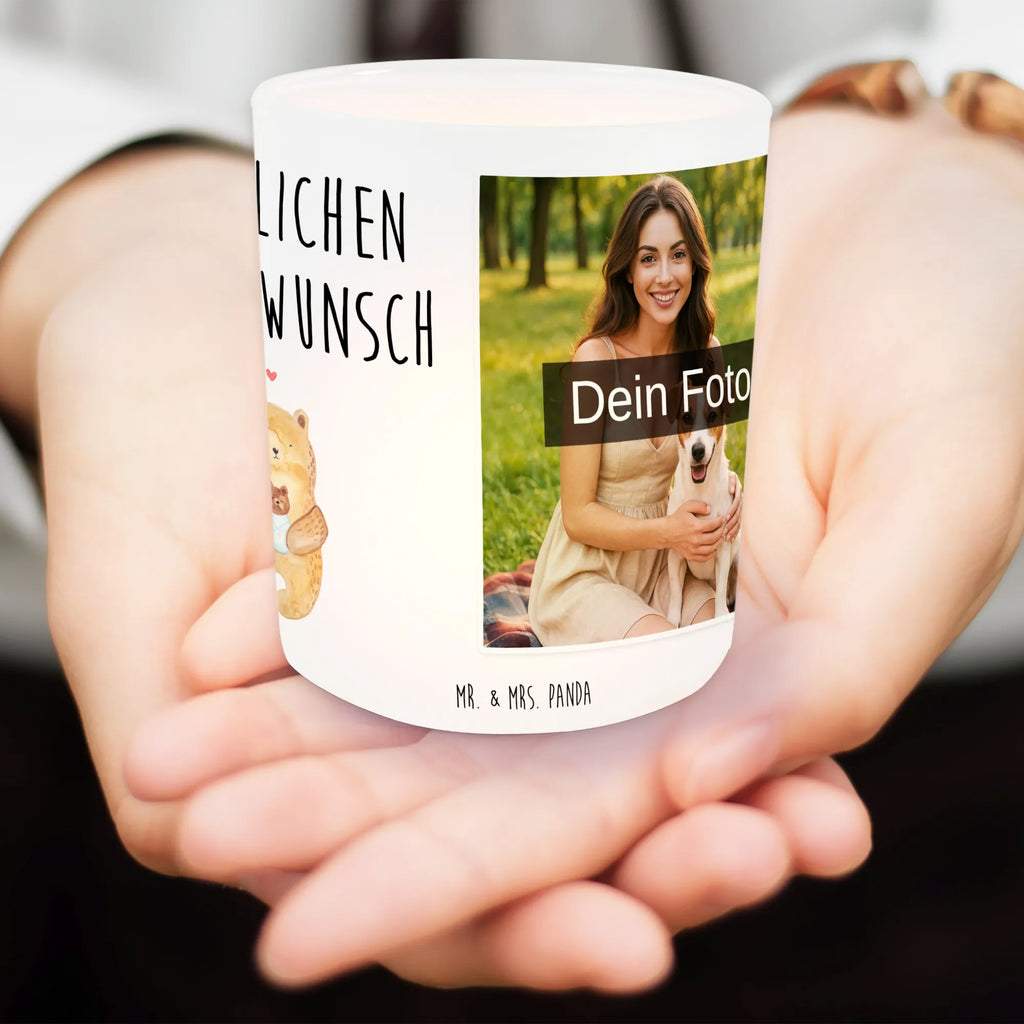 Personalisiertes Foto Windlicht Bär Baby Teelichthalter für draußen selber gestalten, Teelichthalter Outdoor mit Foto, Windlicht Handgemacht, Windlicht Design, Foto Teelichthalter, Windlicht Modern, Windlichter mit Foto, Windlicht Romantisch, Windlicht Draußen selber gestalten, Windlicht Glas mit Wunschfoto, Teelichthalter mit Foto, Windlicht Balkon, Windlicht Garten mit Foto, Windlicht Boho, Teelichthalter mit Wunschfoto, Windlicht Vintage mit Foto, Windlicht Wohnzimmer, Windlicht Skandinavisch, Windlicht Geschenk, Windlicht mit Foto, Windlicht Kerzenhalter, Windlicht Groß, Windlicht Dekoration mit Foto, Windlicht Für Draußen, Teelicht Glas mit Foto, Windlicht Terrasse, Windlicht Laterne, Windlicht Klein, Windlicht Nachhaltig, Windlicht Outdoor, Bär, Teddy, Teddybär, Nichte, Glückwunsch, Enkelin, Mutter, Eltern, Baby, Enkel, Geburtstag, Geburt, Taufe, Neffe, Täufling