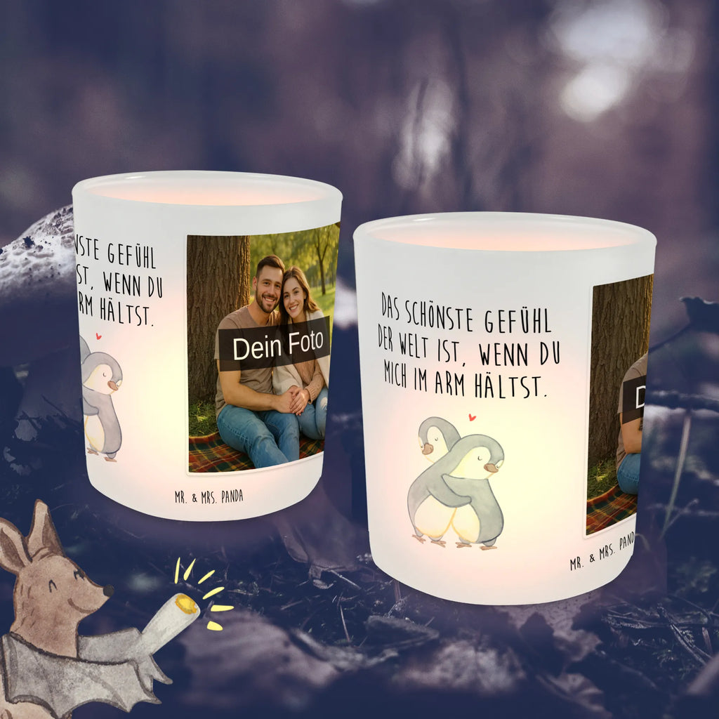 Personalisiertes Foto Windlicht Pinguine Kuscheln Windlicht Design, Windlicht Boho, Teelichthalter mit Foto, Windlicht Geschenk, Windlicht Garten mit Foto, Windlicht Groß, Windlicht mit Foto, Windlicht Handgemacht, Windlicht Balkon, Windlicht Dekoration mit Foto, Windlicht Kerzenhalter, Windlichter mit Foto, Foto Teelichthalter, Teelichthalter für draußen selber gestalten, Windlicht Laterne, Windlicht Romantisch, Windlicht Draußen selber gestalten, Windlicht Modern, Windlicht Wohnzimmer, Windlicht Glas mit Wunschfoto, Teelichthalter Outdoor mit Foto, Teelichthalter mit Wunschfoto, Windlicht Nachhaltig, Windlicht Klein, Windlicht Für Draußen, Windlicht Terrasse, Windlicht Outdoor, Windlicht Vintage mit Foto, Teelicht Glas mit Foto, Windlicht Skandinavisch, Liebe, Partner, Freund, Freundin, Ehemann, Ehefrau, Heiraten, Verlobung, Heiratsantrag, Liebesgeschenk, Jahrestag, Hocheitstag, Mitbringsel, Valentinstag, für Männer, Hochzeitstag, für Ehemann, Geschenk für Partner, Geschenk für Frauen, Liebesbeweis, Geschenk für Freundin